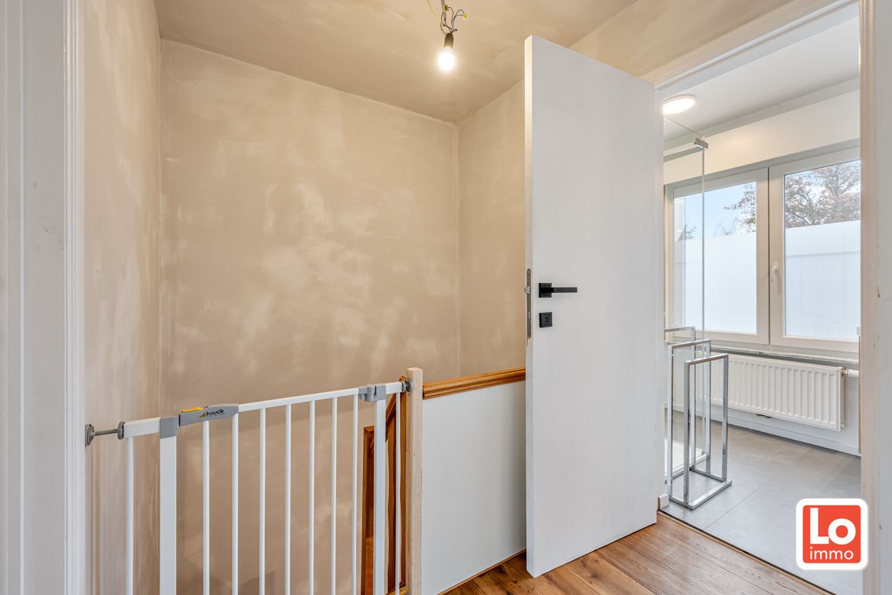 Instapklare gesloten bebouwing met garage op een rustige en goede locatie in wijk ‘Lobos’ nabij het centrum van Lochristi! foto 10