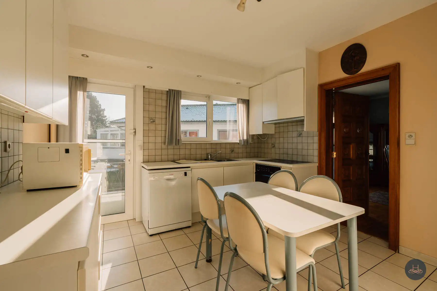 Prachtige karaktervolle authentieke villa met aangename tuin foto 9