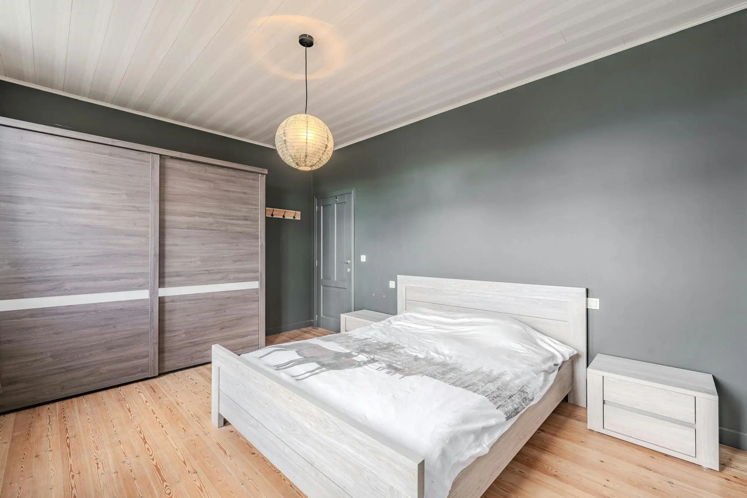 Recent gerenoveerd huis te koop in Ieper foto 21