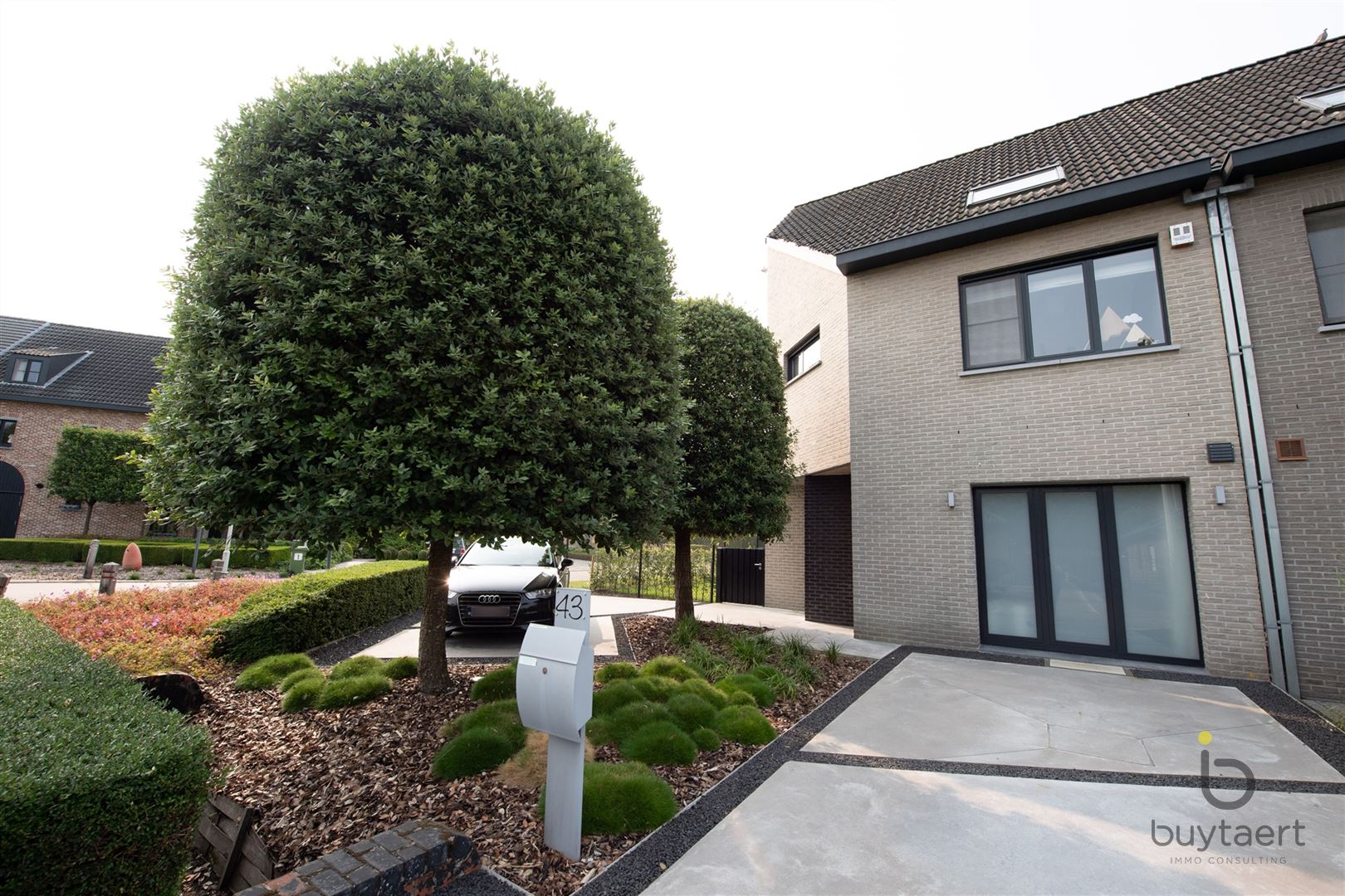  Moderne halfopen woning met karakter in rustige omgeving. foto 59