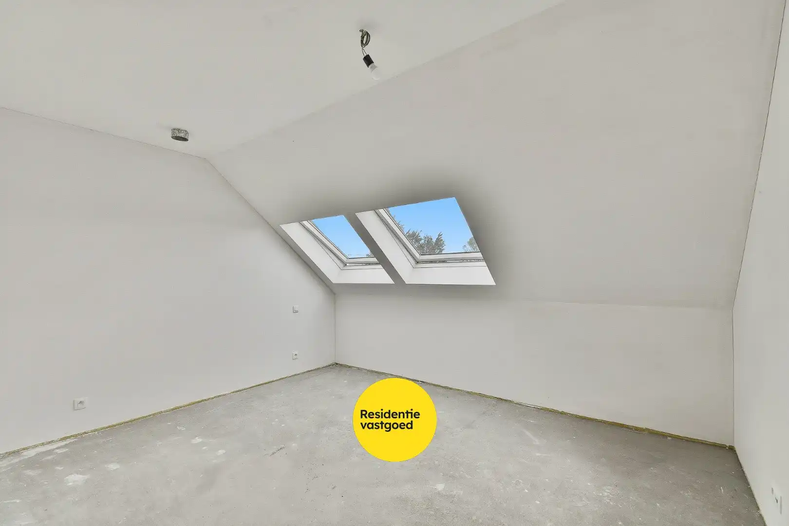Gezinswoning met drie slaapkamers op goeie locatie foto 12