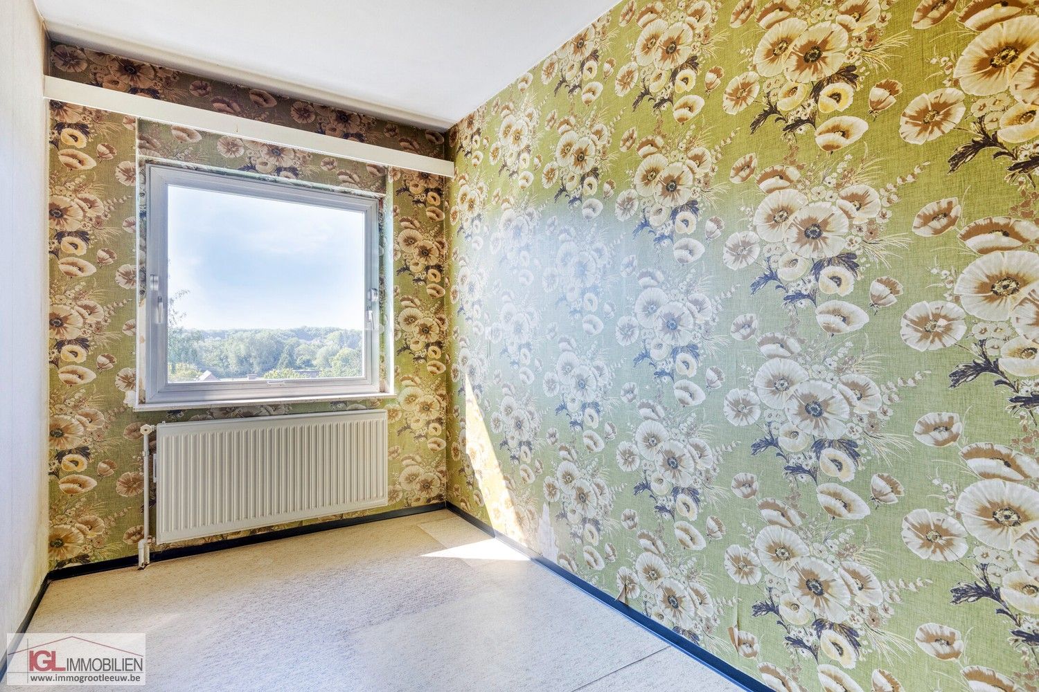 Te renoveren appartement met 3 slaapkamers en garage nabij het centrum van Sint-Pieters-Leeuw foto 10