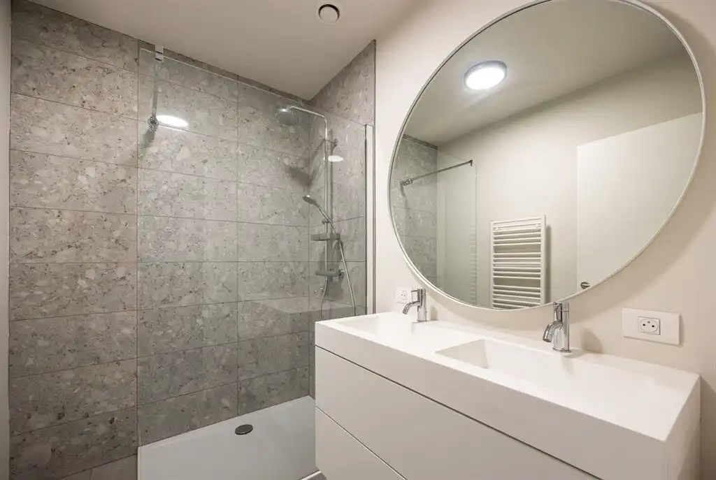 Recent appartement met groen zicht en P foto 12