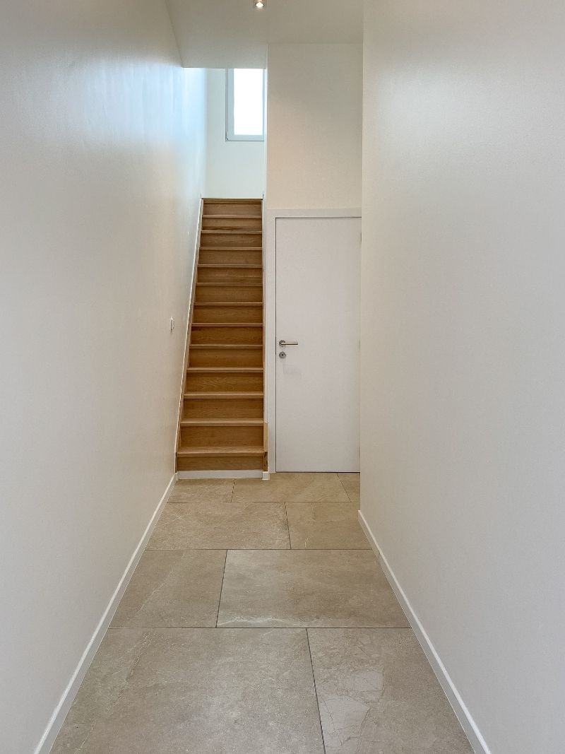 Gerenoveerde woning op uitstekende ligging! foto 2