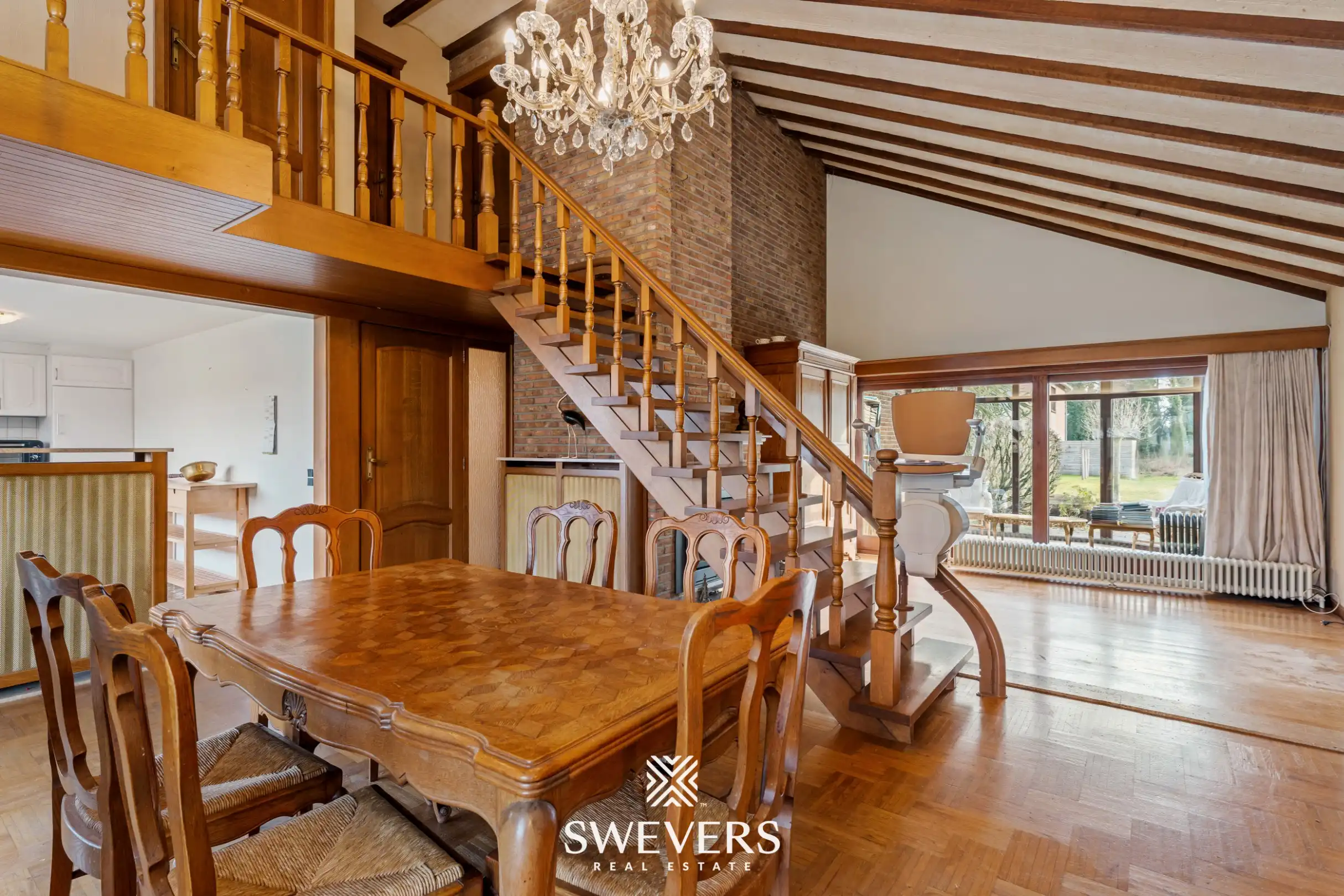 Ruime open bebouwing met inpandige garage en mooie tuin nabij het centrum van Hasselt foto 8