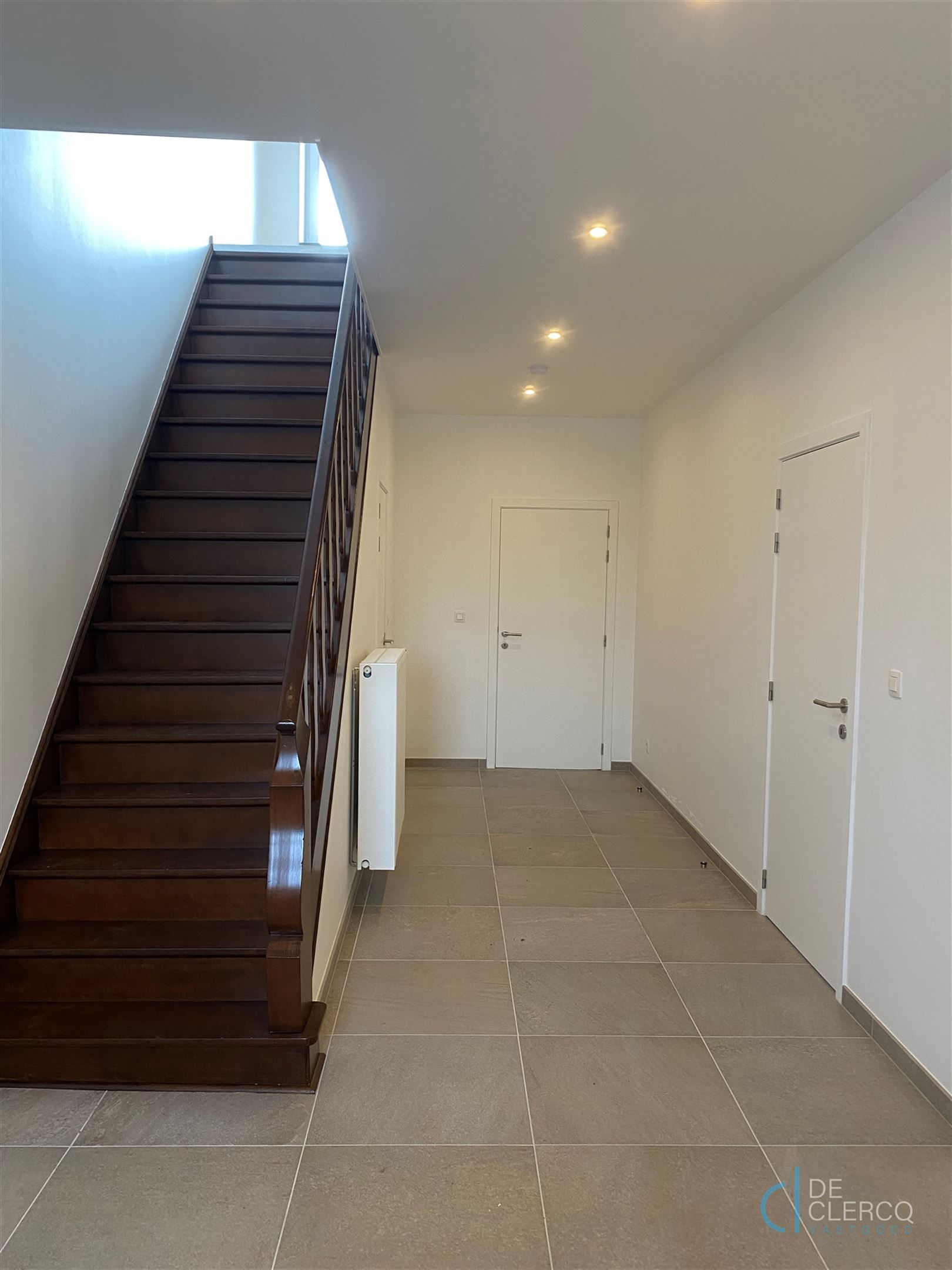 Modern gerenoveerde woning met tuin én garage in Lochristi!  foto 7
