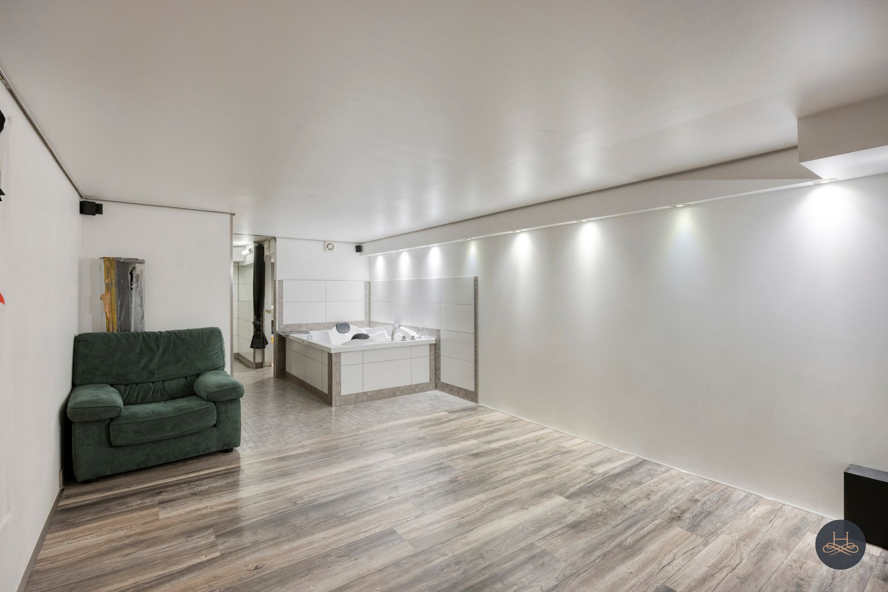 Stijlvolle bel-etage met wellness en tuin foto 21