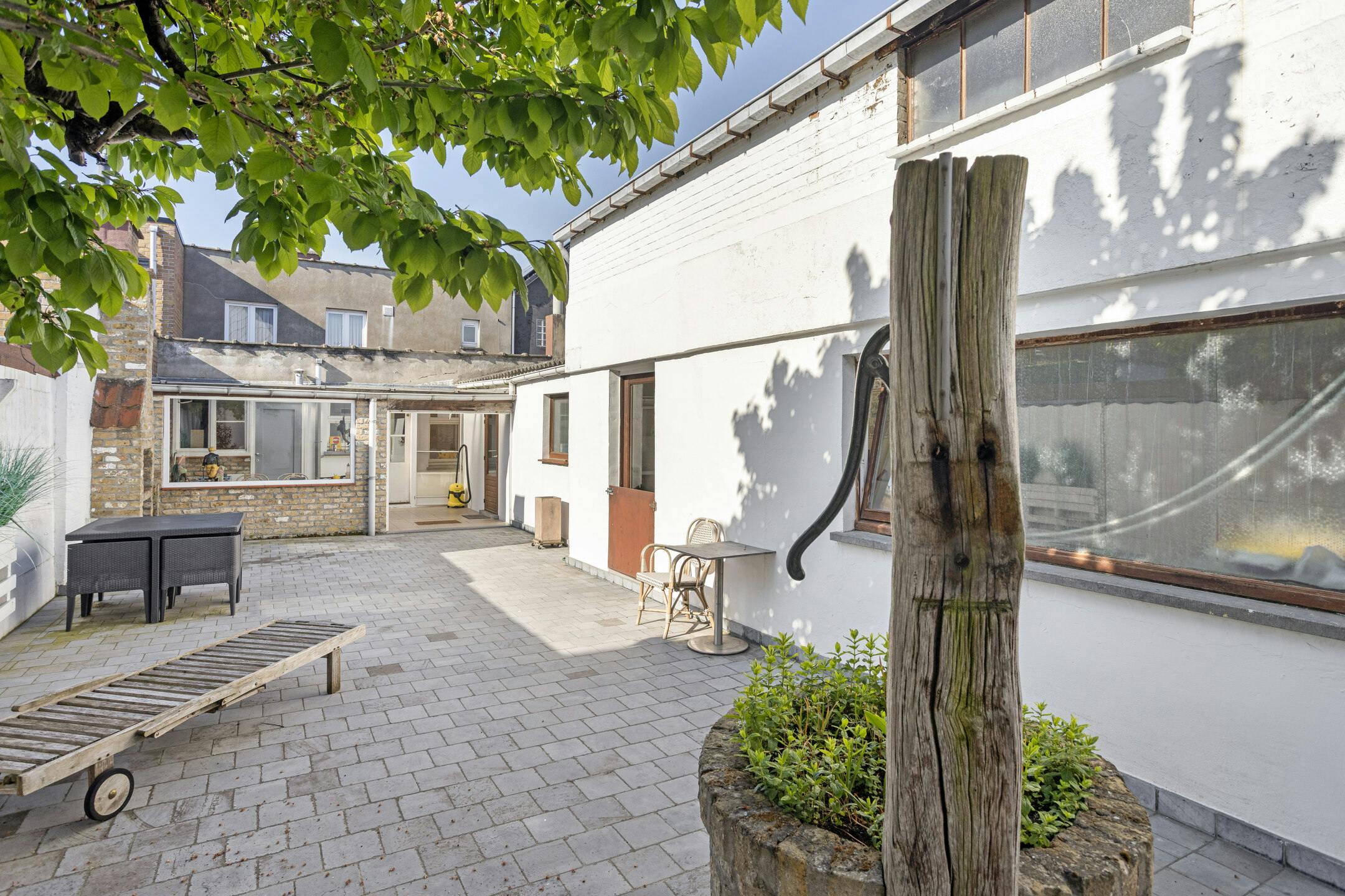Rijwoning met veel potentieel te koop in centrum Knokke foto 25