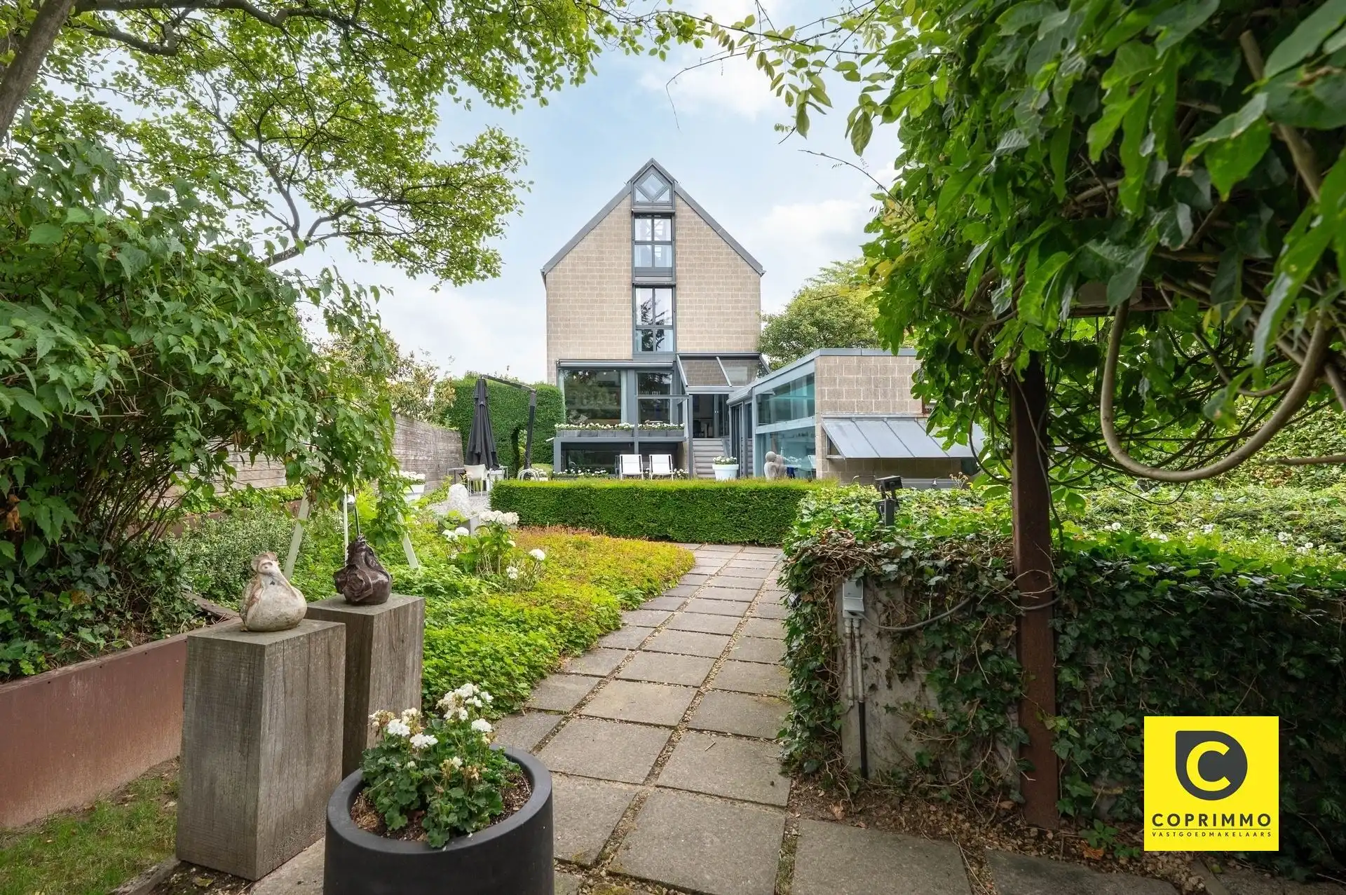 Exclusieve architectenwoning op toplocatie in Mortsel foto 19