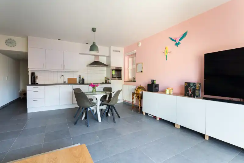 Gelijkvloers 2 slp. appartement met tuin en garage in hartje Brasschaat! foto 4