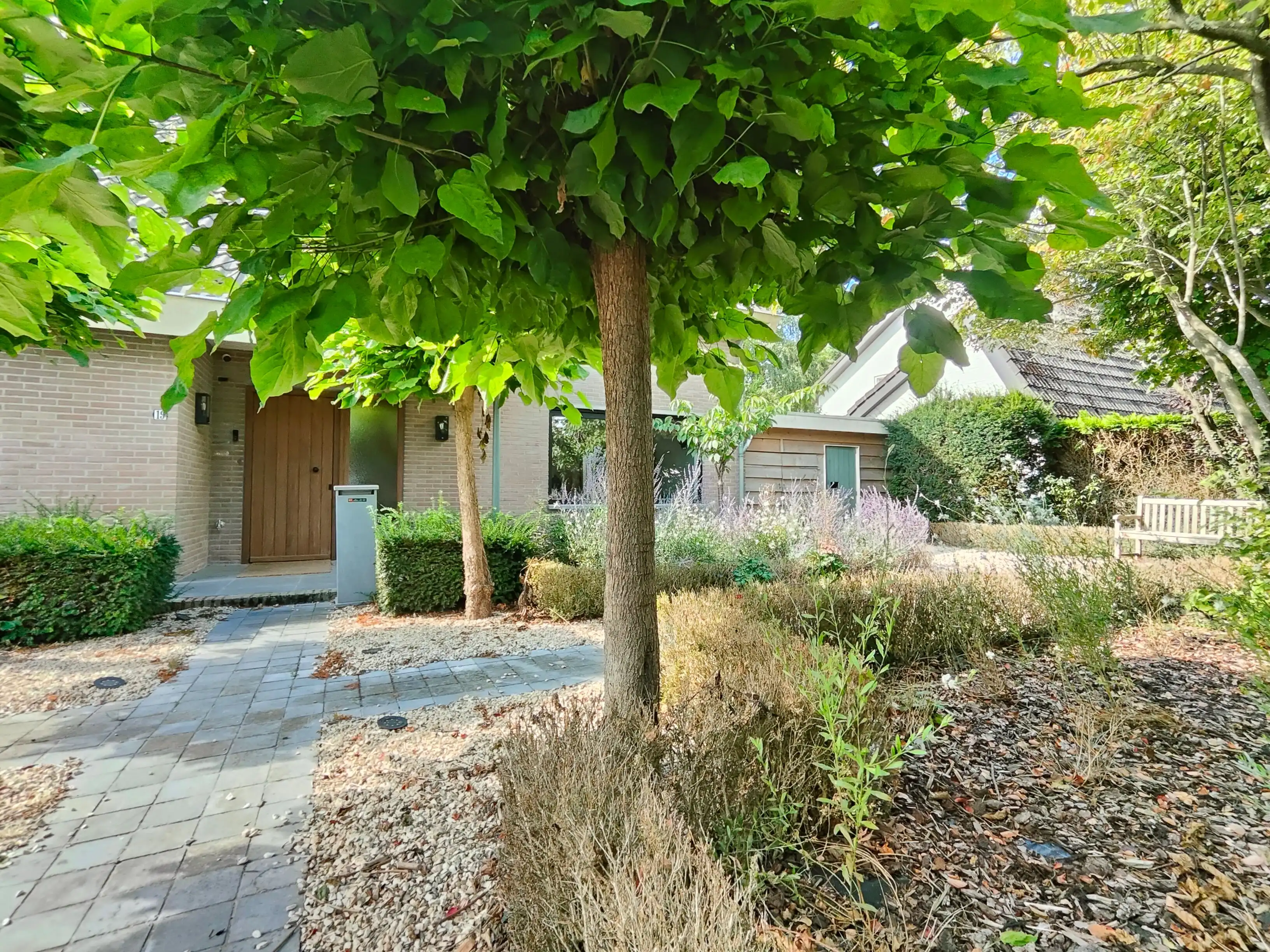 Volledig gerenoveerde VILLA op de grens met Knokke  (NL) ! Deze moet je in het echt komen zien! foto 22