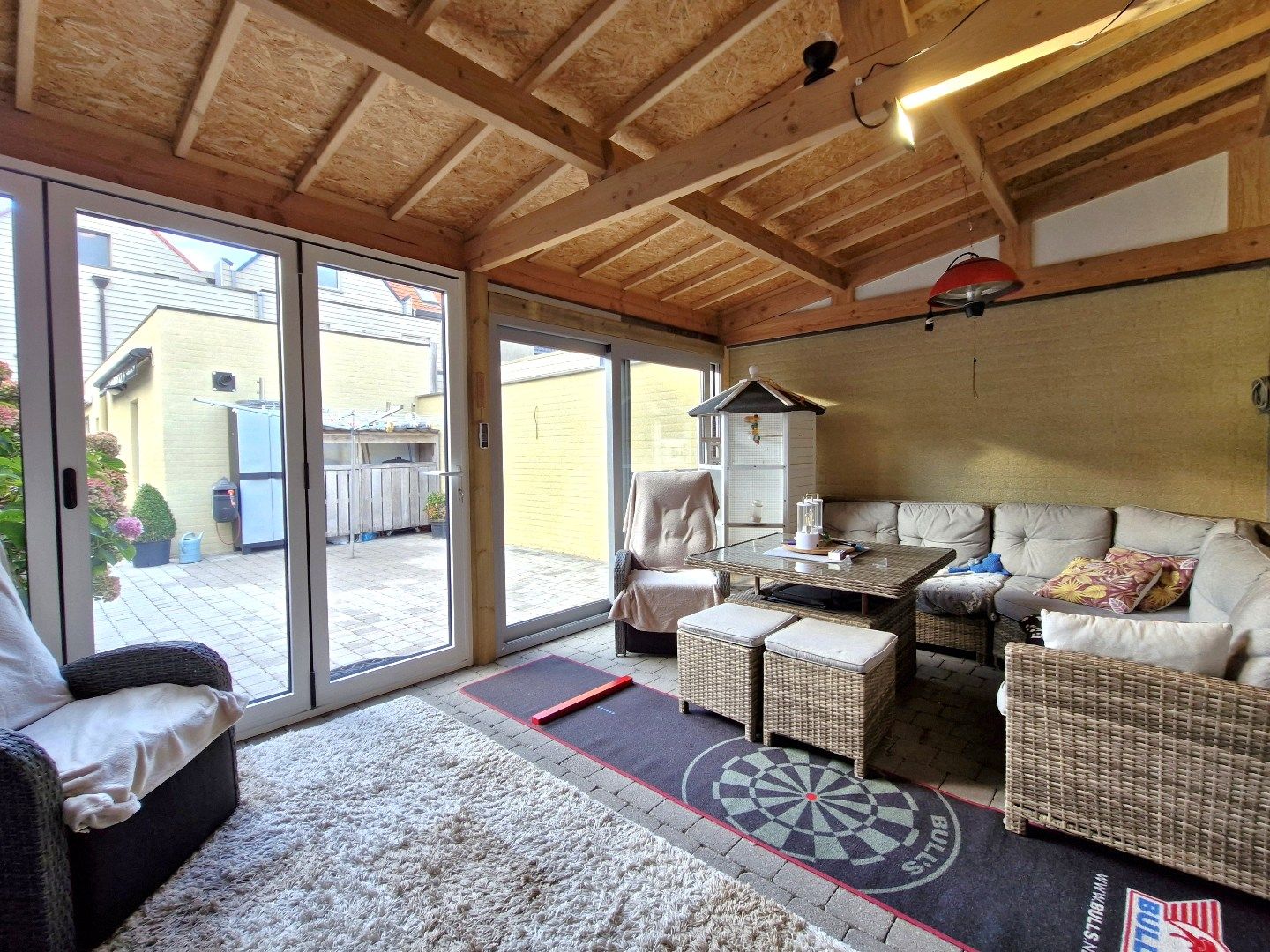 Gerenoveerde woning met garage in het centrum van Heist. foto 16