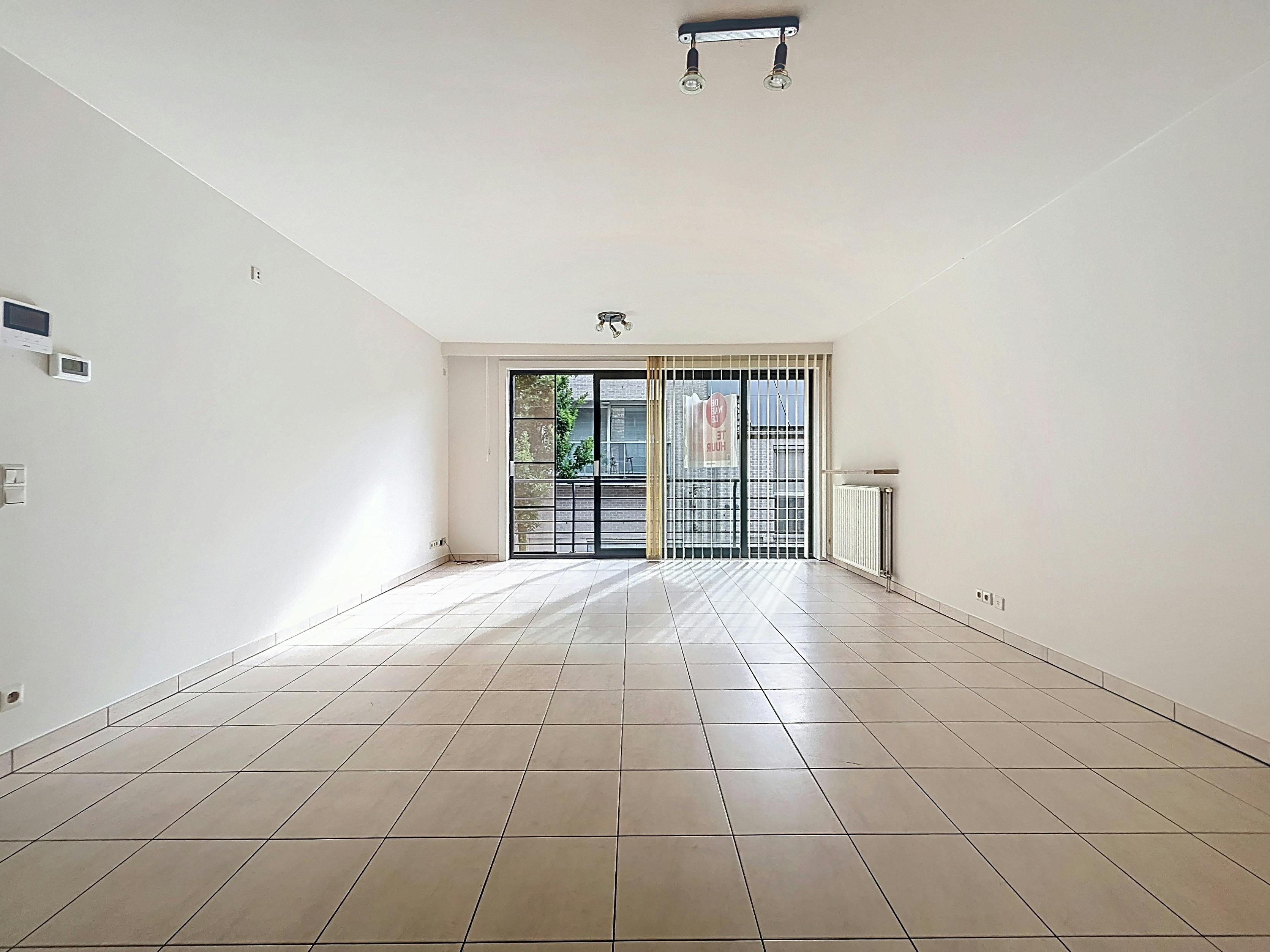 Gezellig appartement met 1 kamer te huur in centrum Deerlijk foto 3