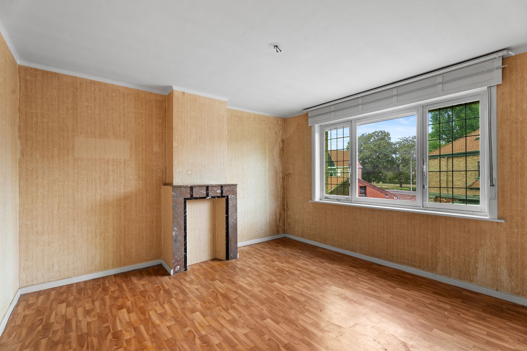 Te renoveren 3 slpk. woning met garage en uitweg foto 12