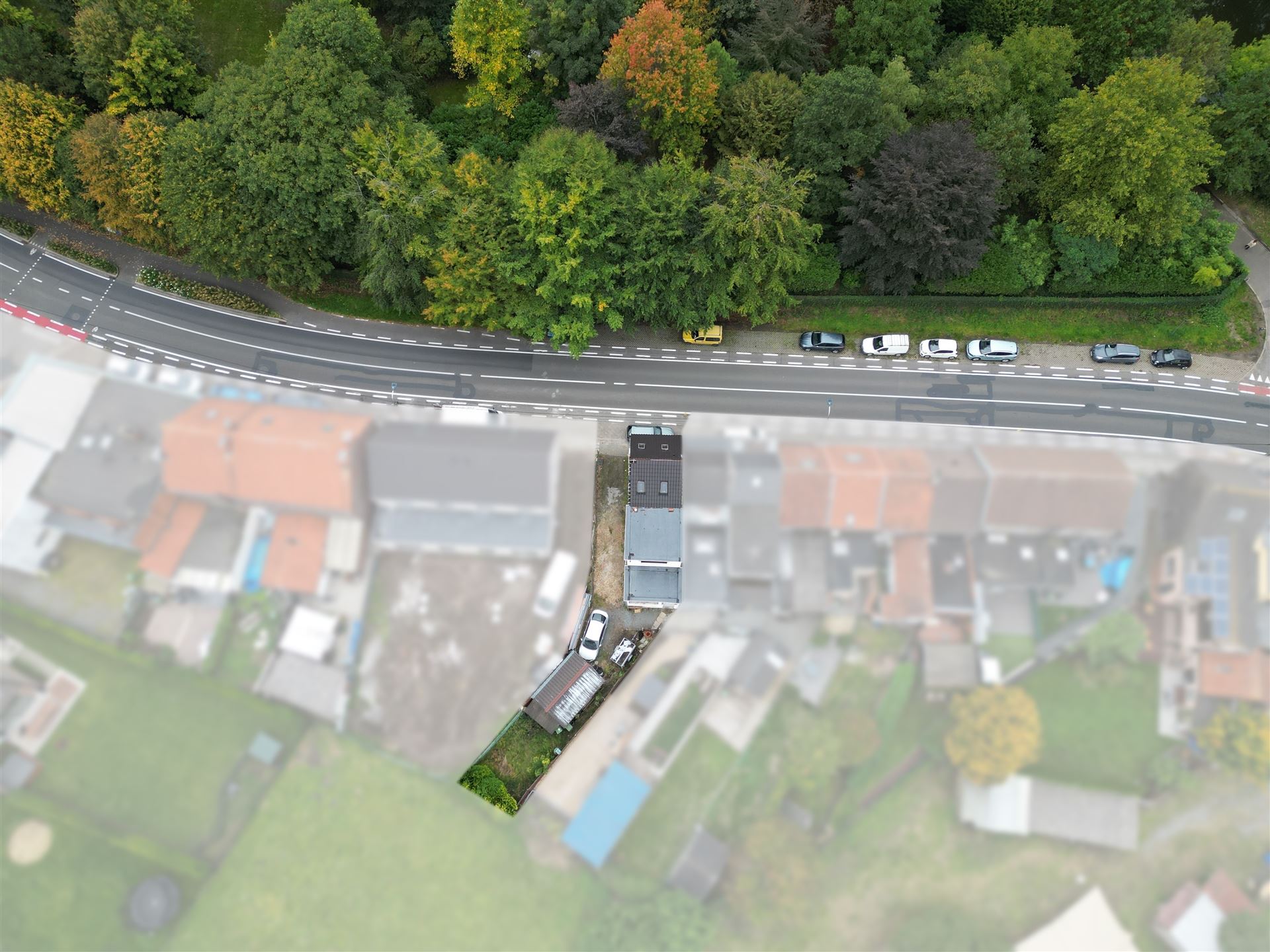 Te renoveren woning met tuin en garage nabij Gent! foto 3