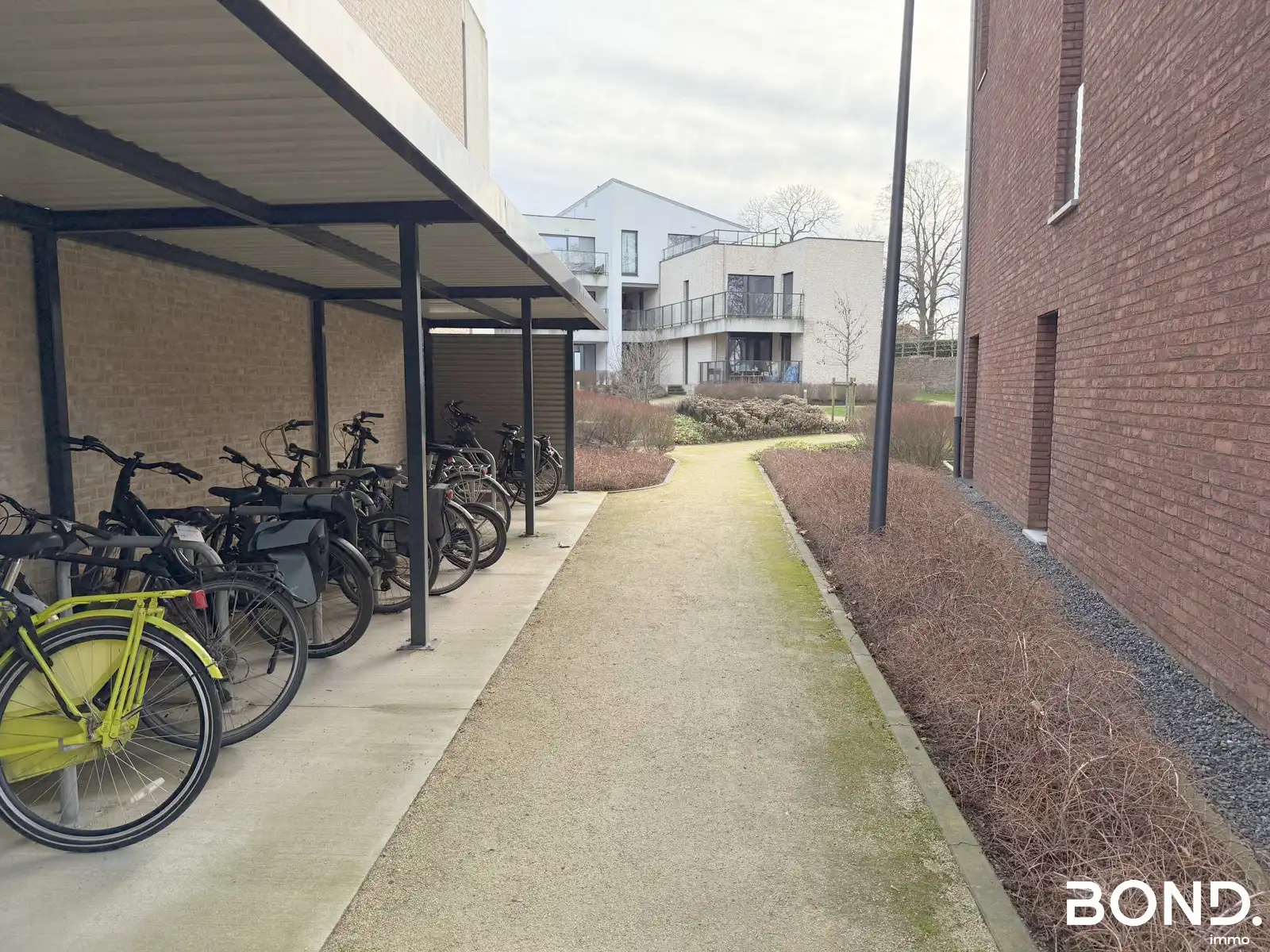 Instapklaar 2-slaapkamer appartement foto 29