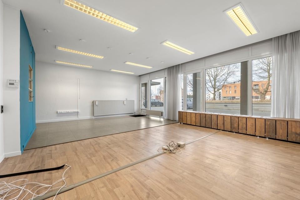 RUIME KANTOORRUIMTE VLAKBIJ HET CENTRUM VAN SINT-TRUIDEN foto 7