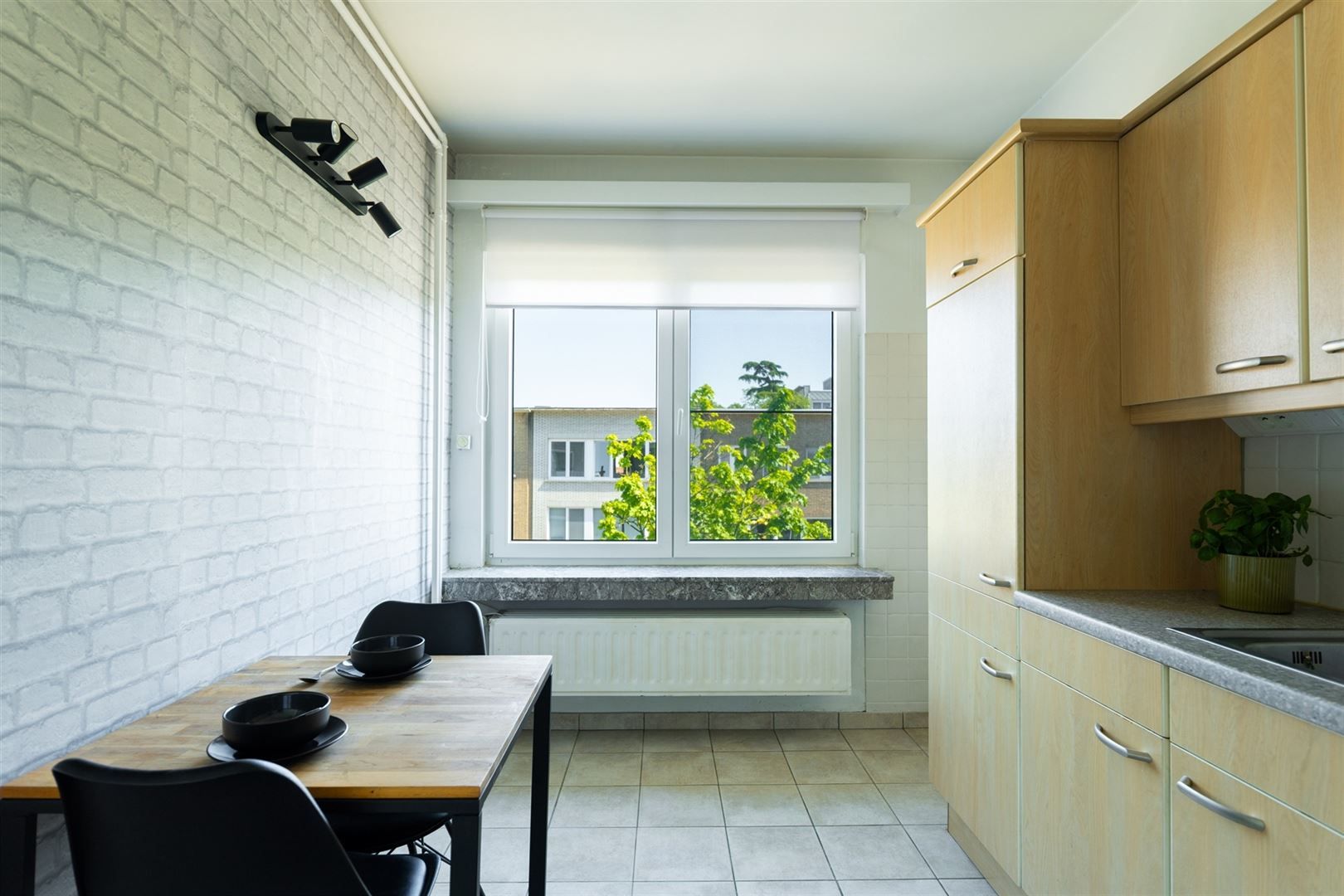 Twee ruime appartementen of één royale gezinswoning op centrale locatie foto 15