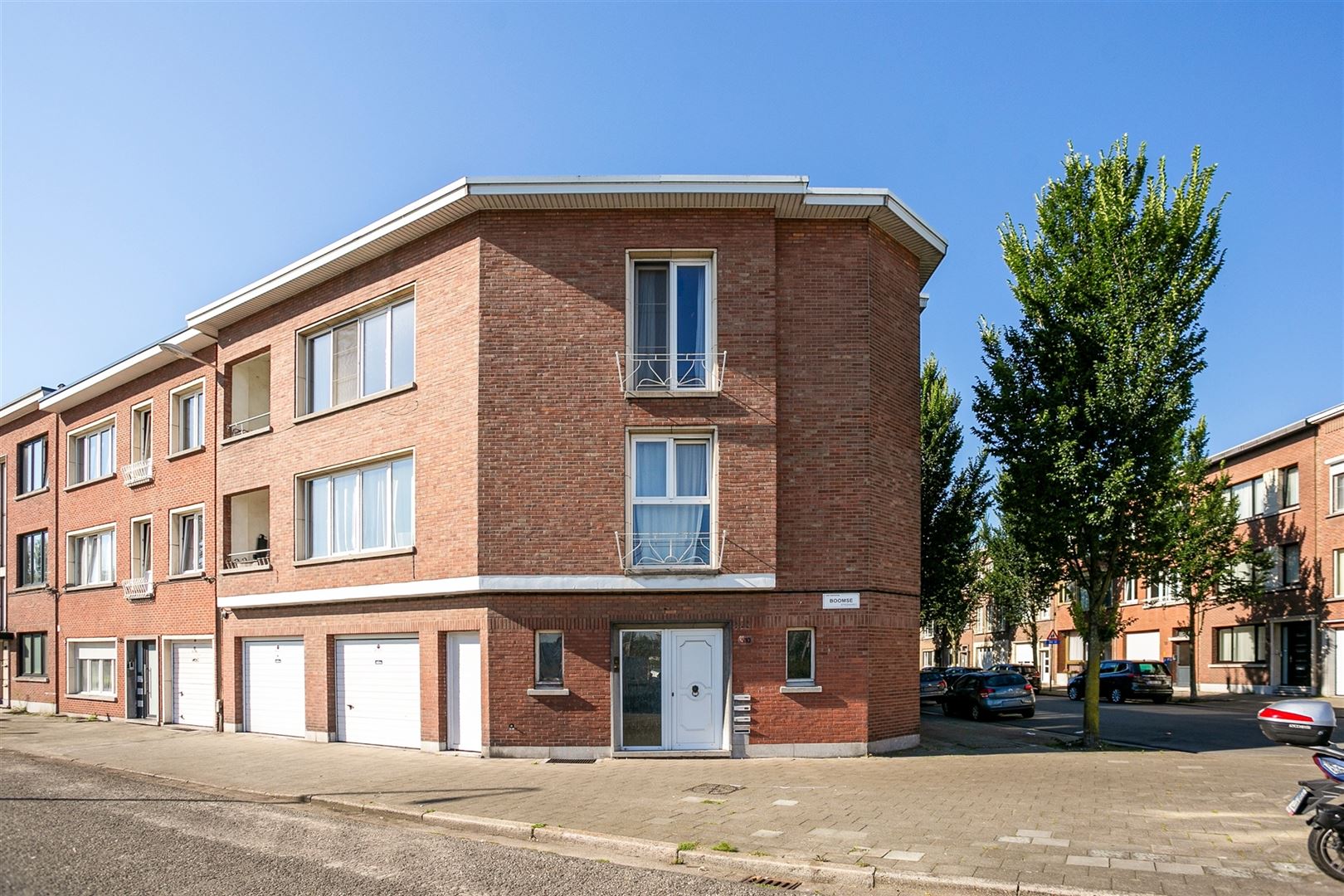 Gerenoveerd appartement met twee slaapkamers foto 14