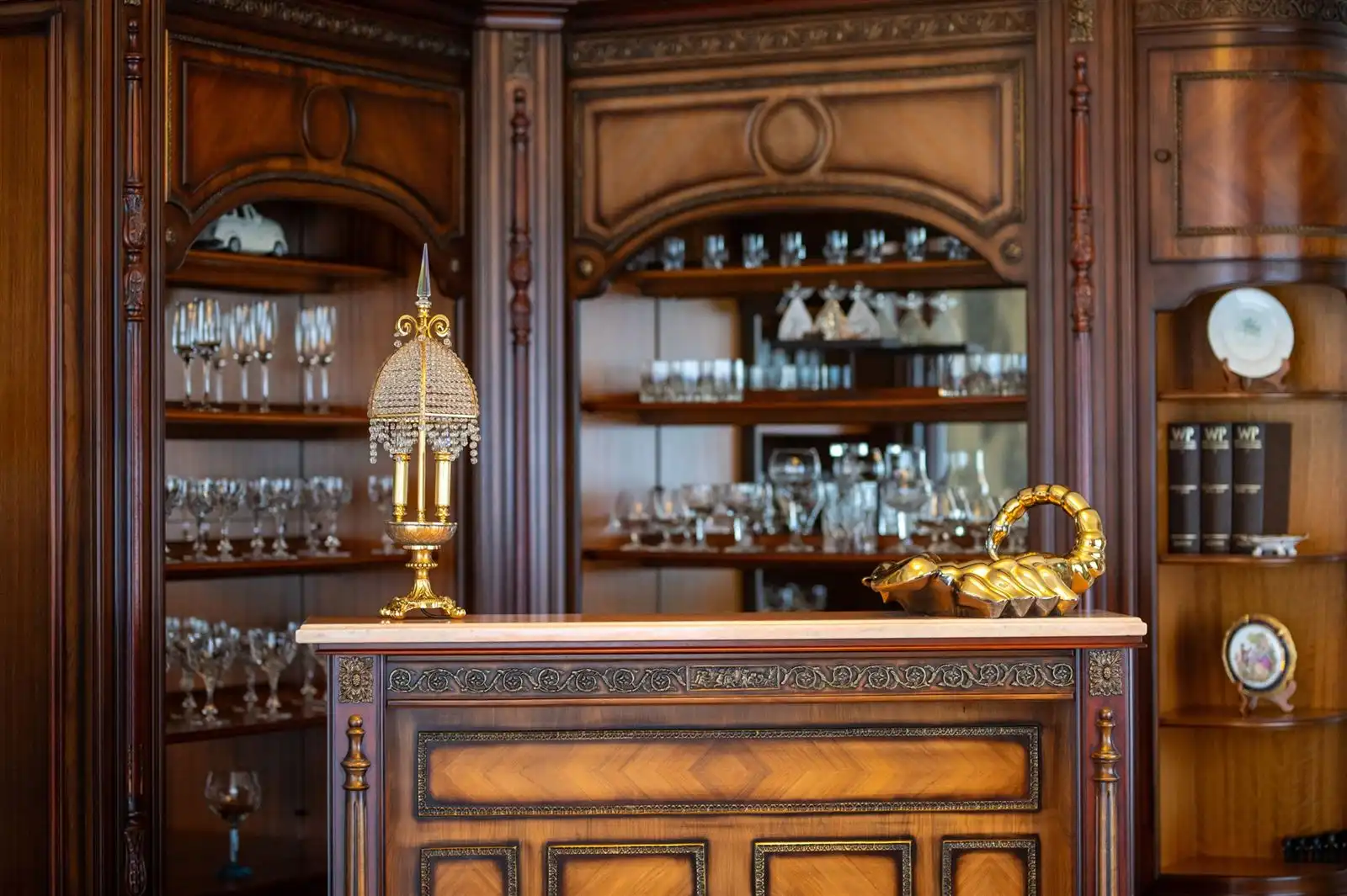 Polyvalente villa met  zeer grote loods foto 3