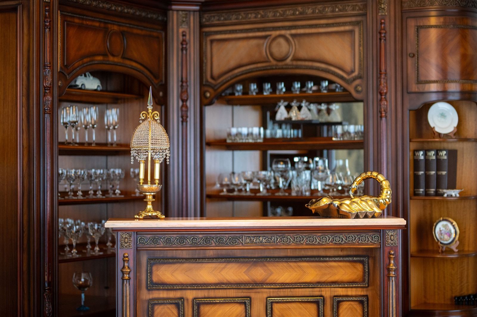 Polyvalente villa met  zeer grote loods foto 3