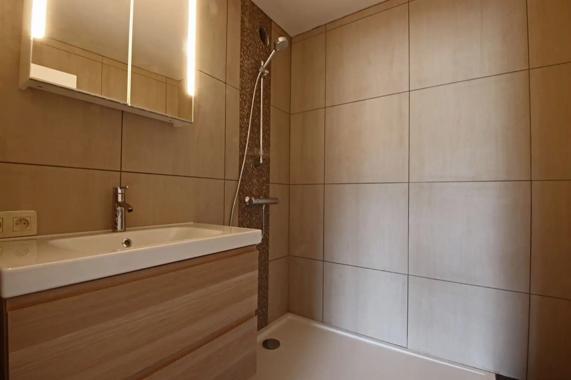 Appartement met garagebox foto 7