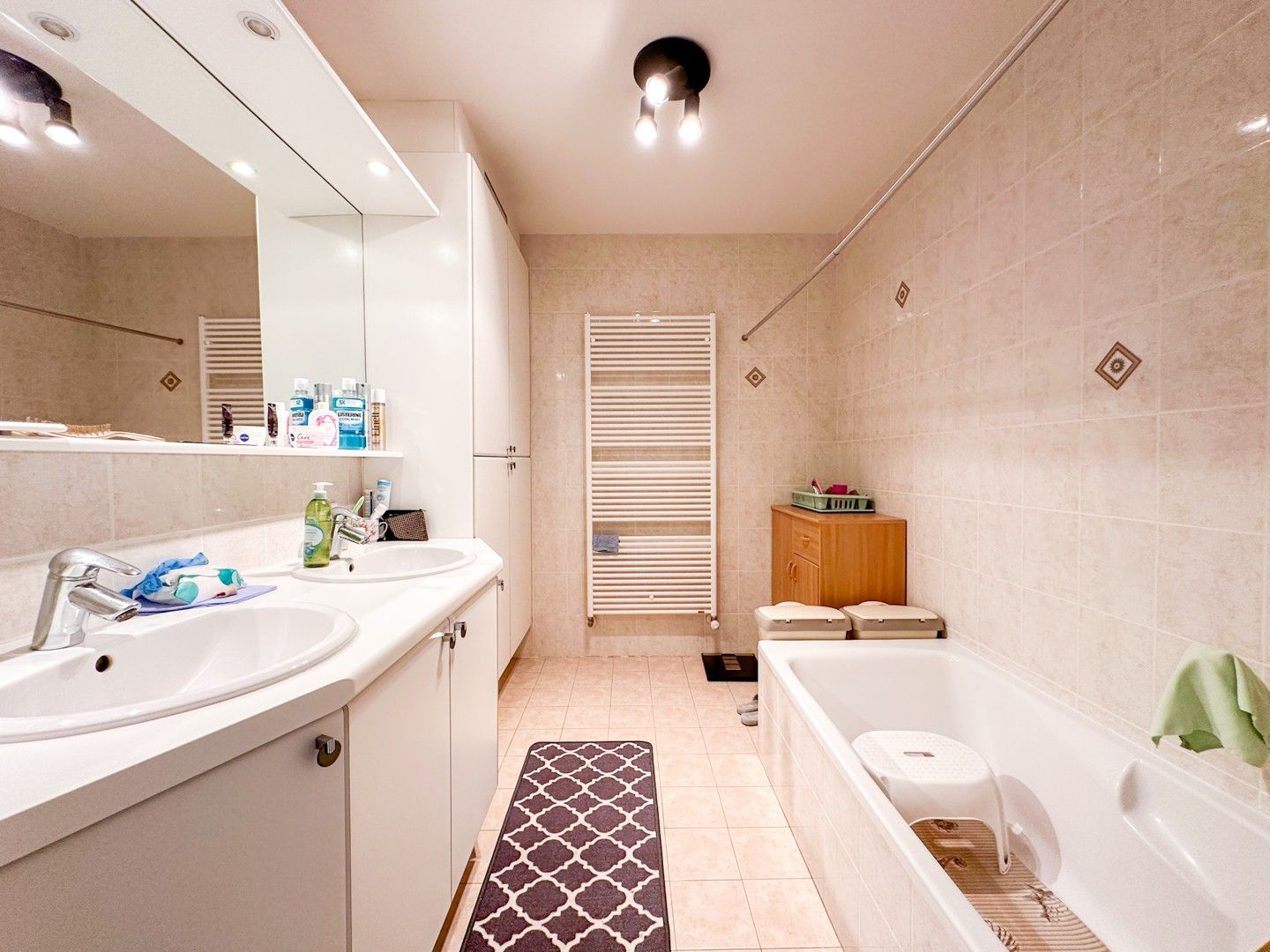 ruim en lichtrijk 2-slaapkamerappartement met ruim terras foto 10