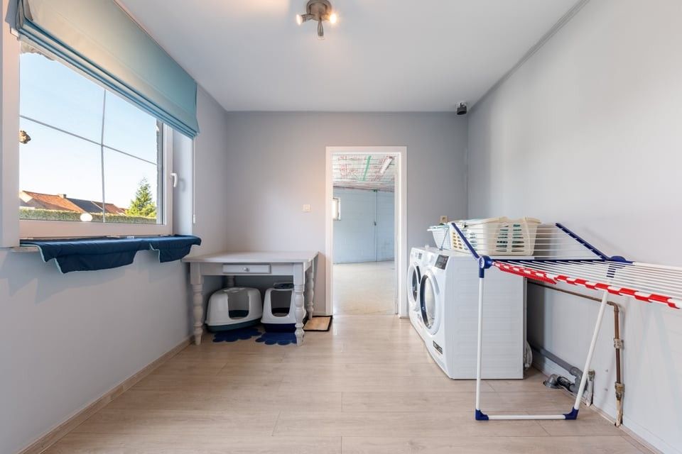 RUIME EN RUSTIG GELEGEN BUNGALOW MET 4 SLKS EN ZWEMBAD OP EEN PRACHTIG PERCEEL VAN 764M² foto 28