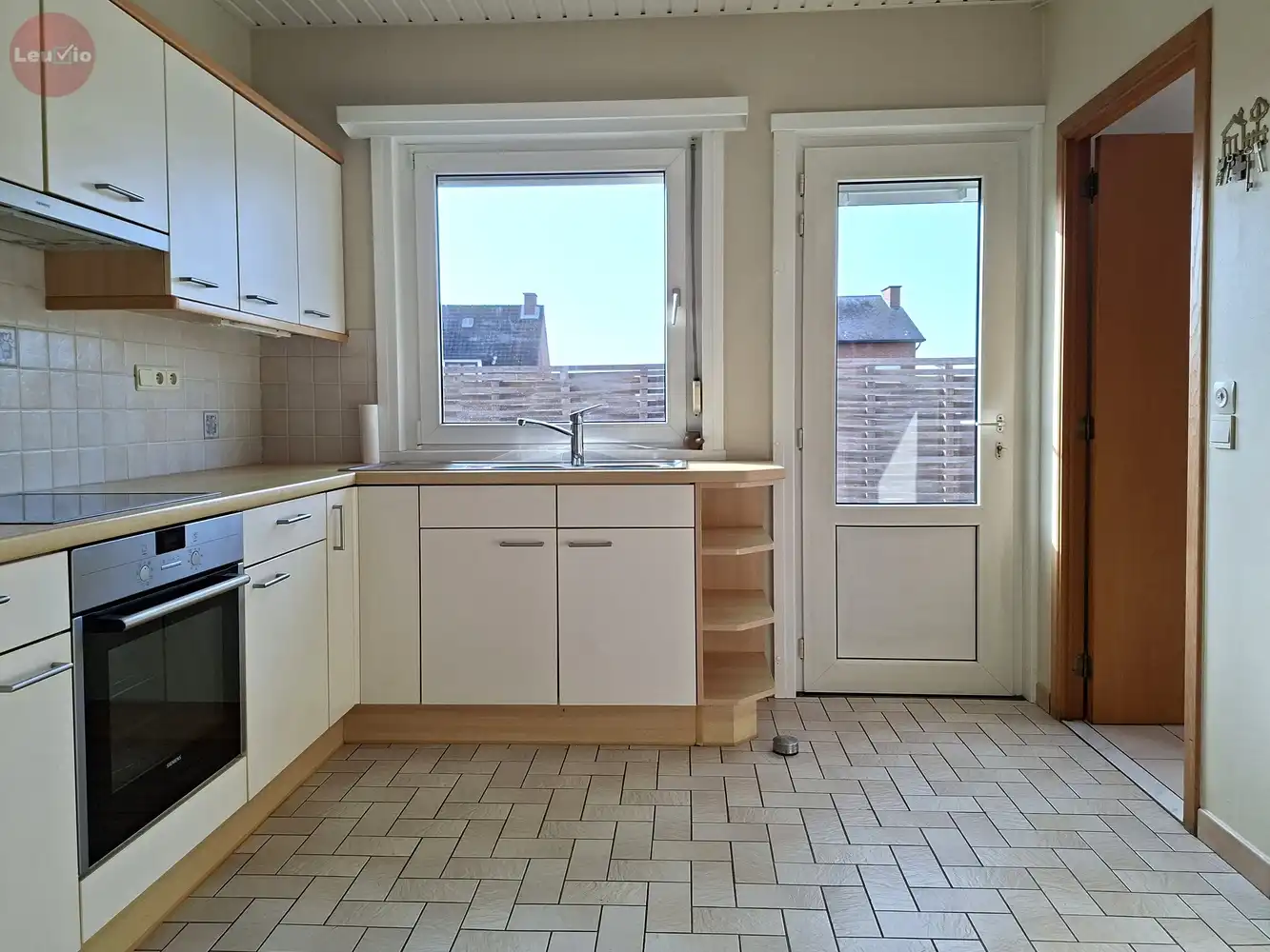 Instapklare gelijkvloerse woning / 3 slpkms / garage / tuin / stadsrand foto 11