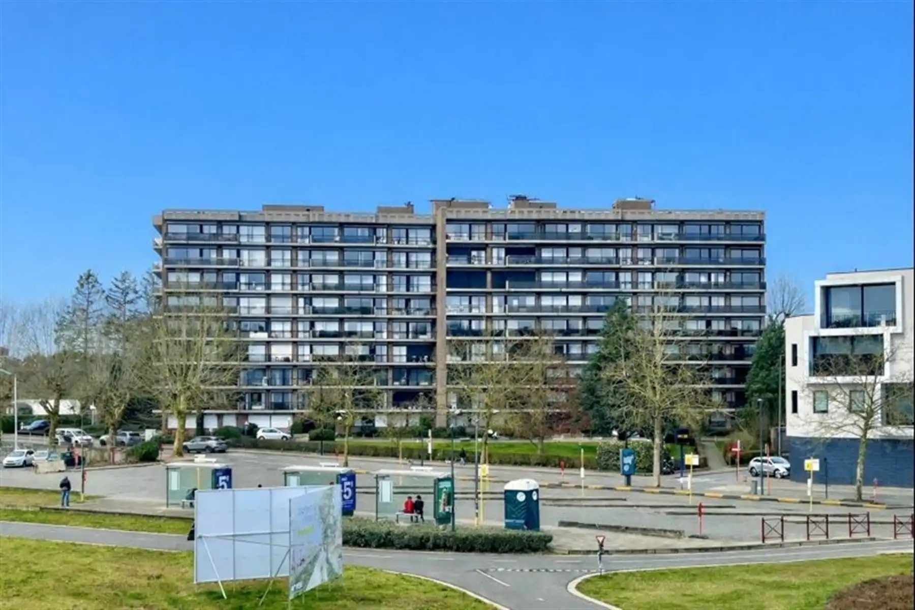 Gerenoveerd en comfortabel appartement  foto {{pictureIndex}}