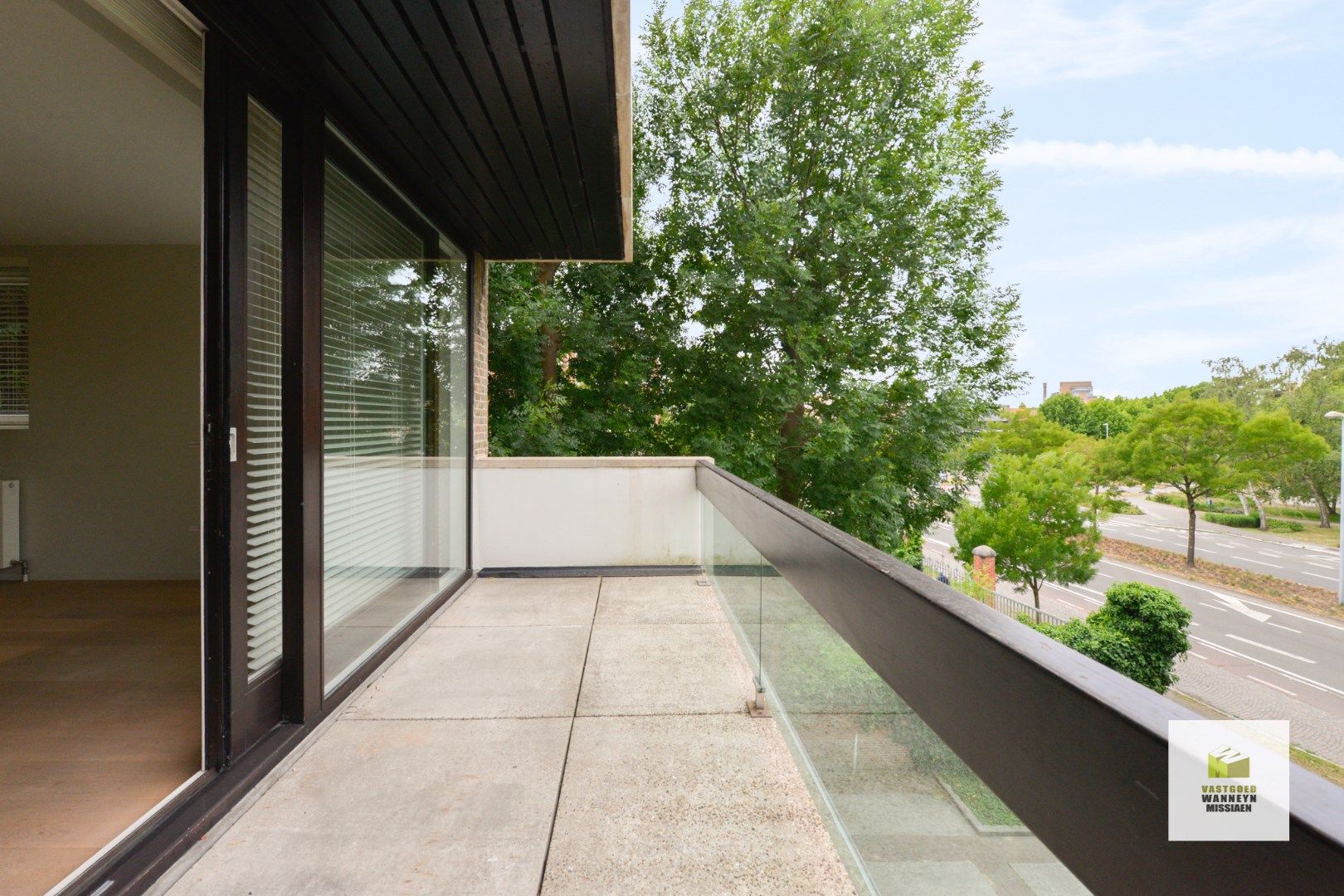 Gerenoveerd 3slpk appartement met 3 terrassen en ondergrondse staanplaats te centrum Brugge foto 14