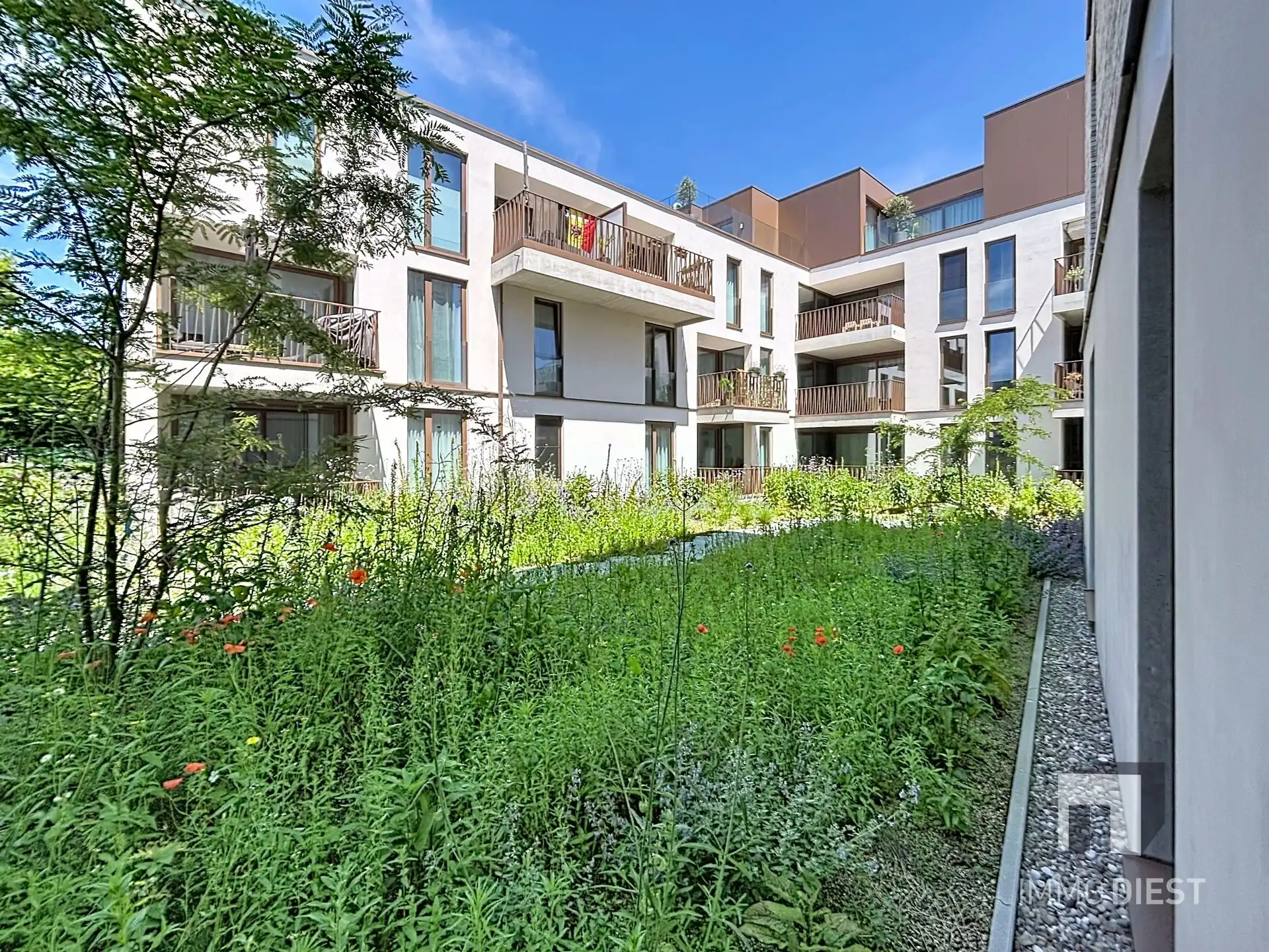 Gelijkvloers appartement met 2 slaapkamers. foto 28