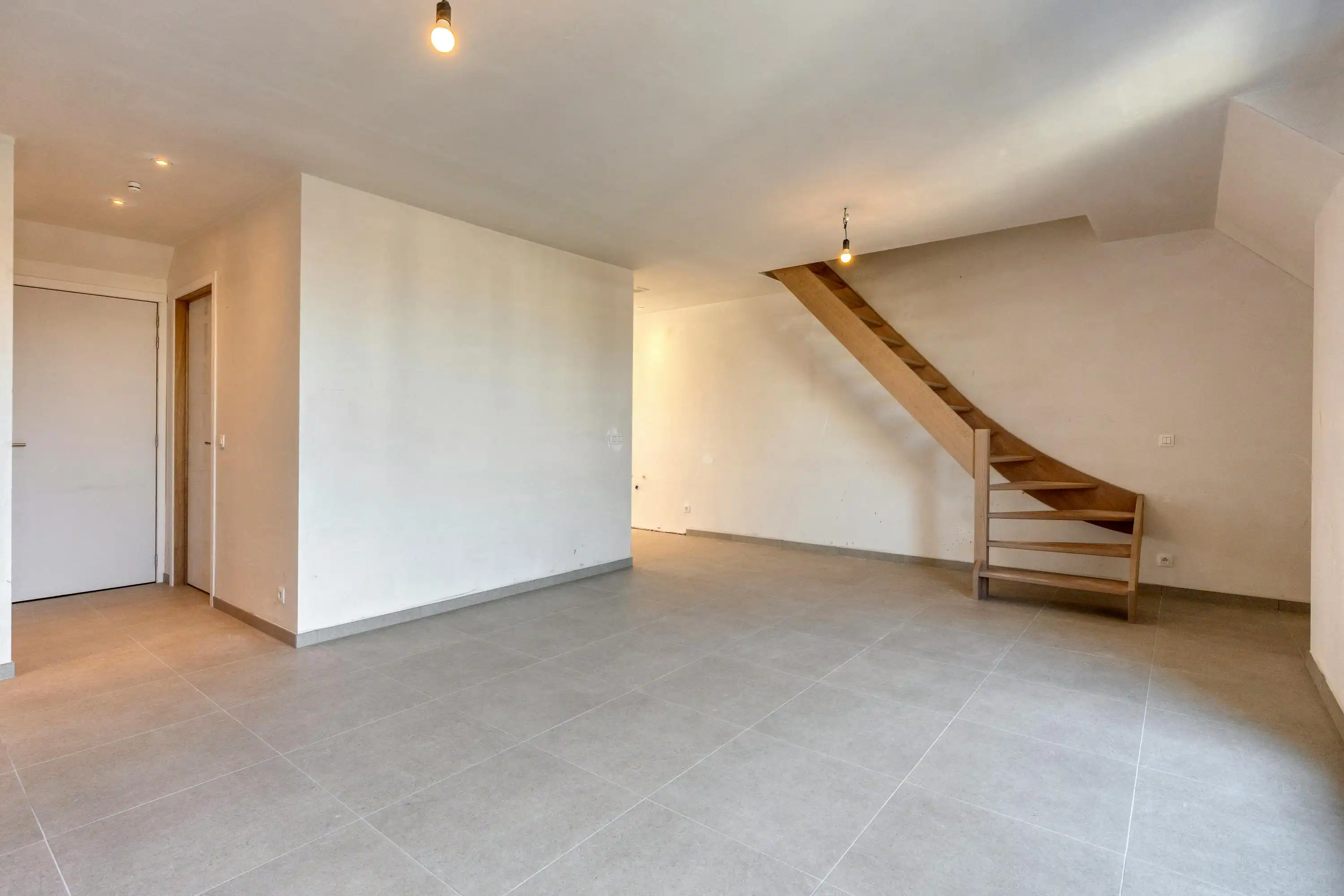 Nieuwbouwappartement met 1 slaapkamer te koop in Waregem foto 3