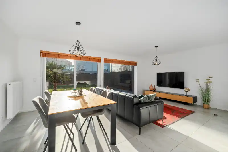 Recente, instapklare halfopen bebouwing op toplocatie te Rumbeke foto 2