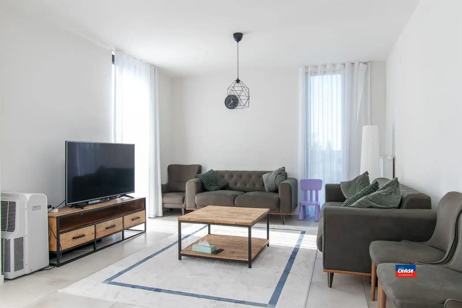 Appartement met 3 slaapkamers, terras en autostaanplaats foto 4