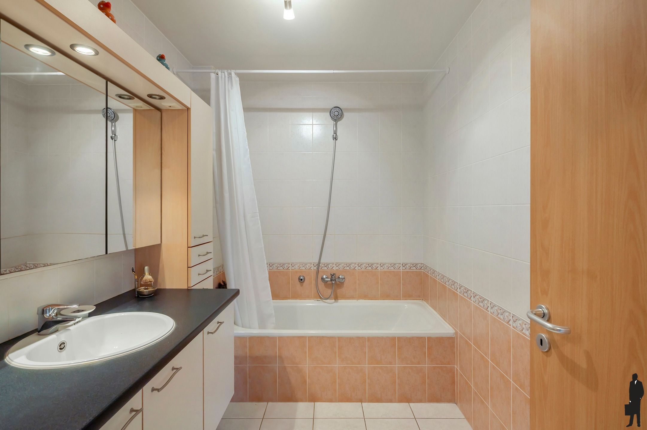 Appartement met 2 slpk en ondergrondse autostaanplaats foto 7