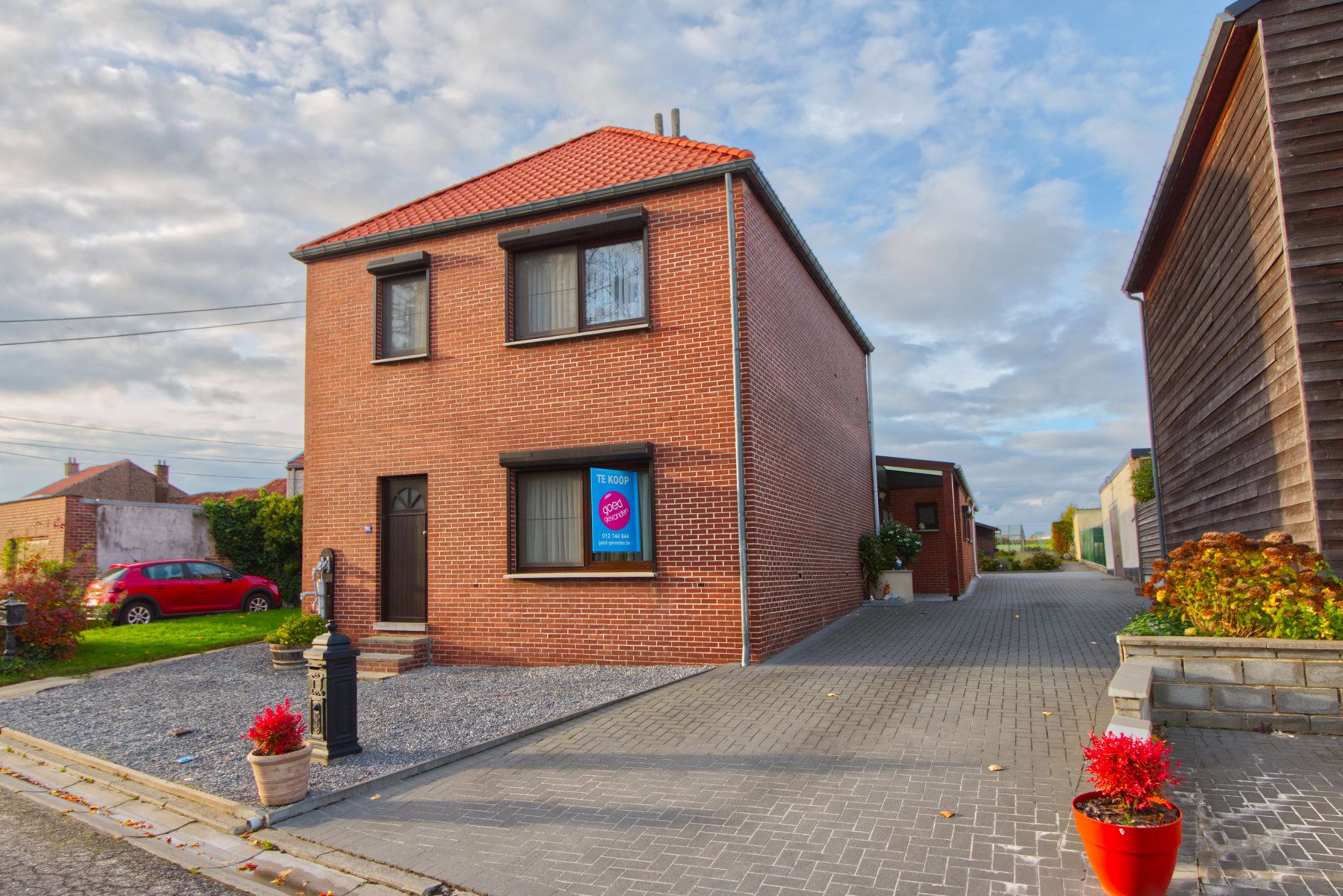 Hoofdfoto van de publicatie: WONEN IN VOLLE NATUUR - OB - 3 SLK - TERRAS - TUIN - GARAGE 