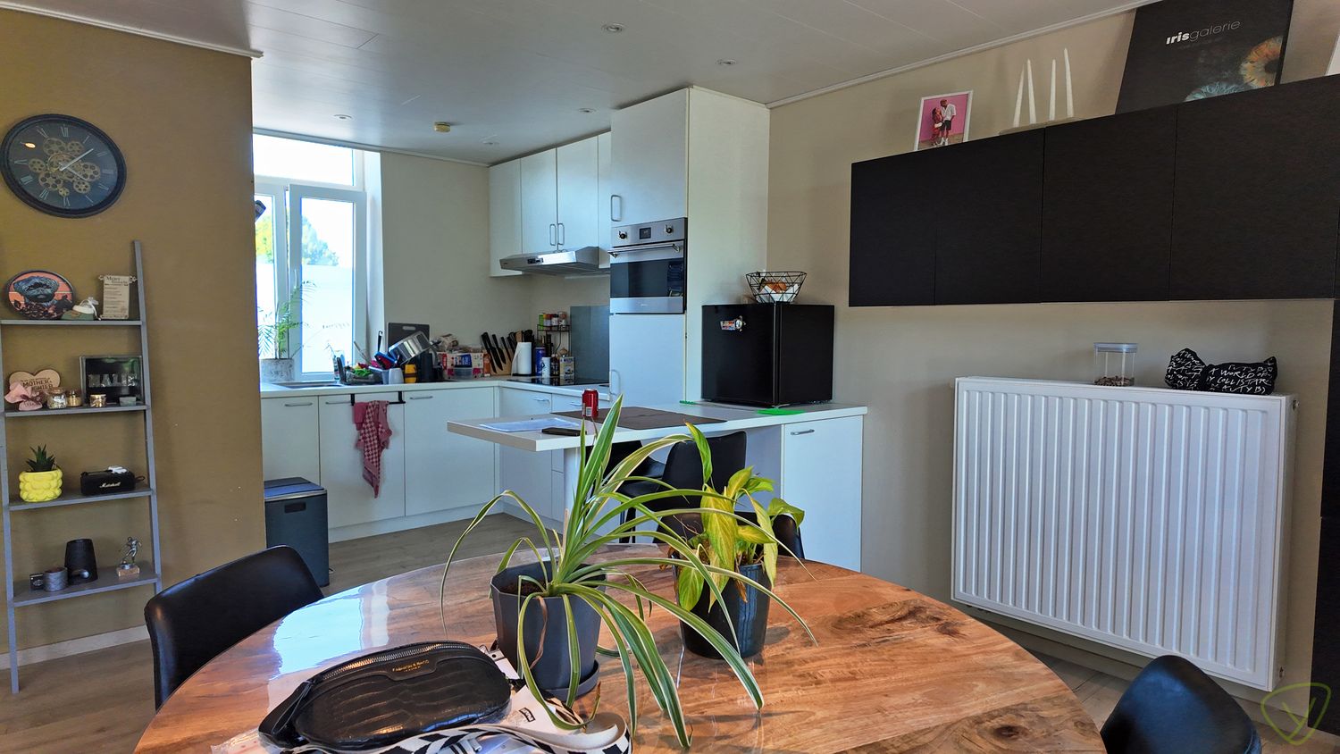 Charmant gerenoveerde woning gelegen te Adegem! foto 7