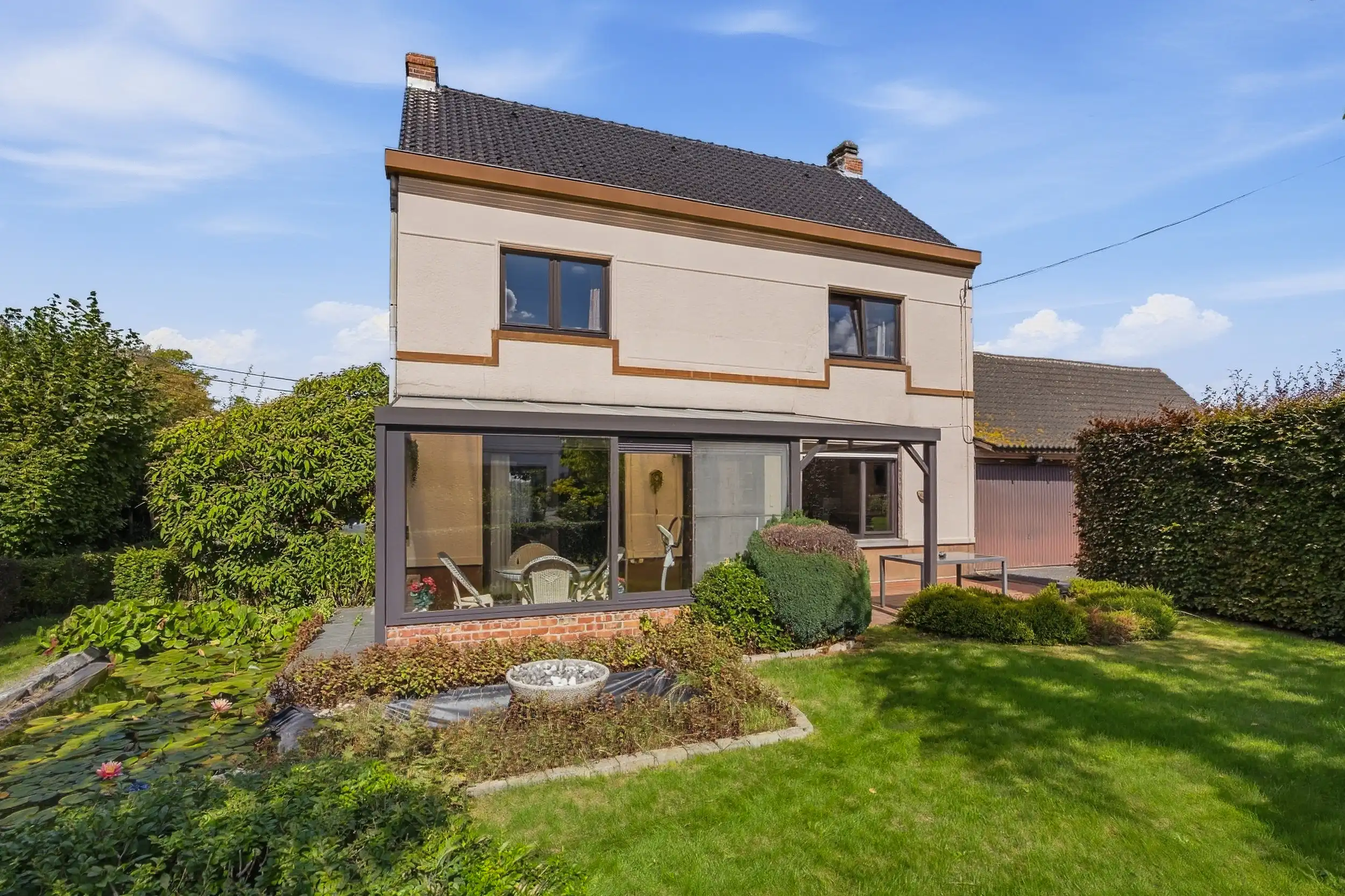 Te renoveren woning met tal van mogelijkheden foto 8