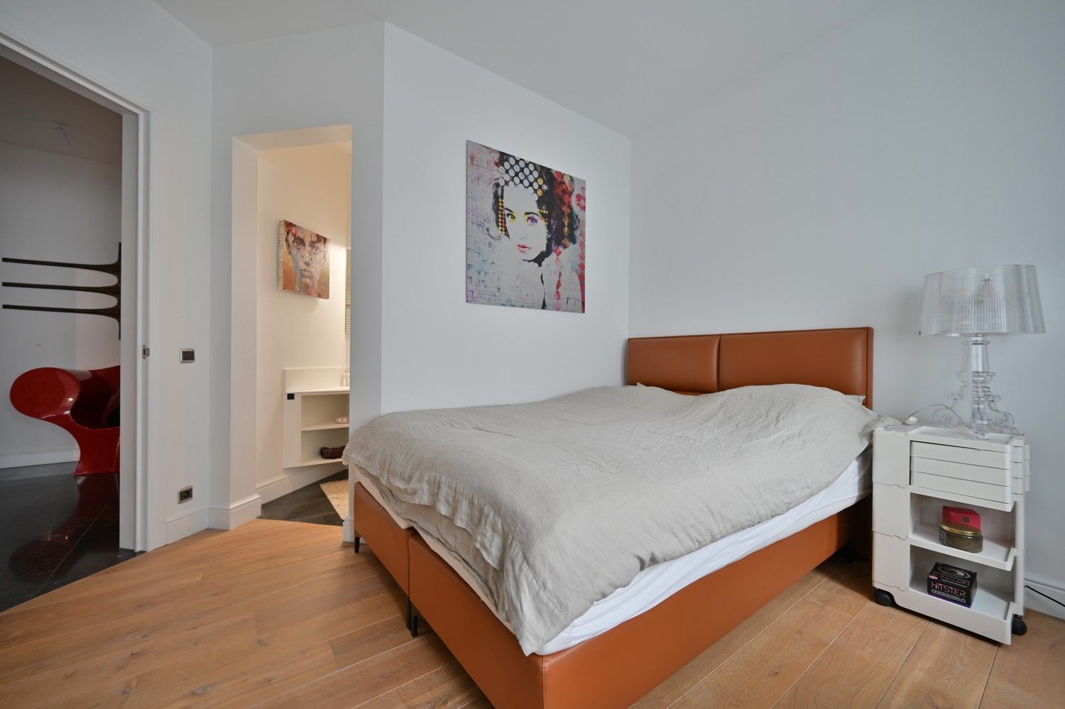 Luxe en comfortabel wonen (256 m2) op toplocatie in centrum Maaseik (EPC: A-label) foto 21