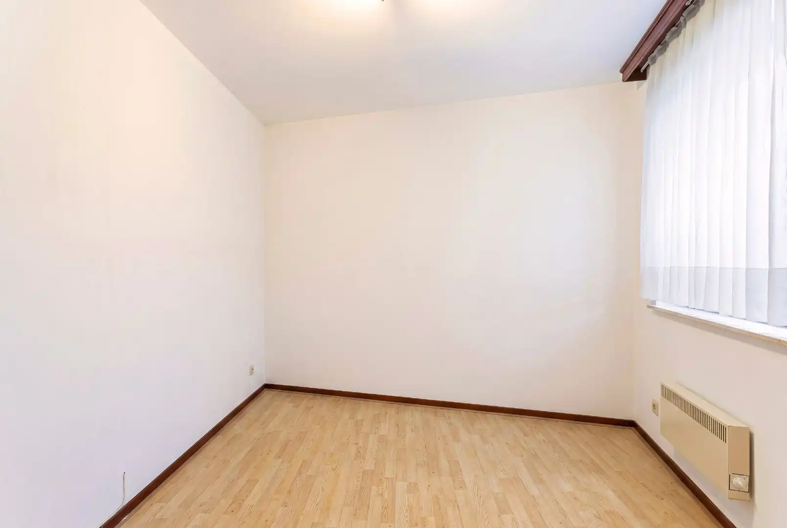 Ruim 3-slaapkamerappartement (EPC C) met terras en uniek zicht op de basiliek in hartje Halle foto 22