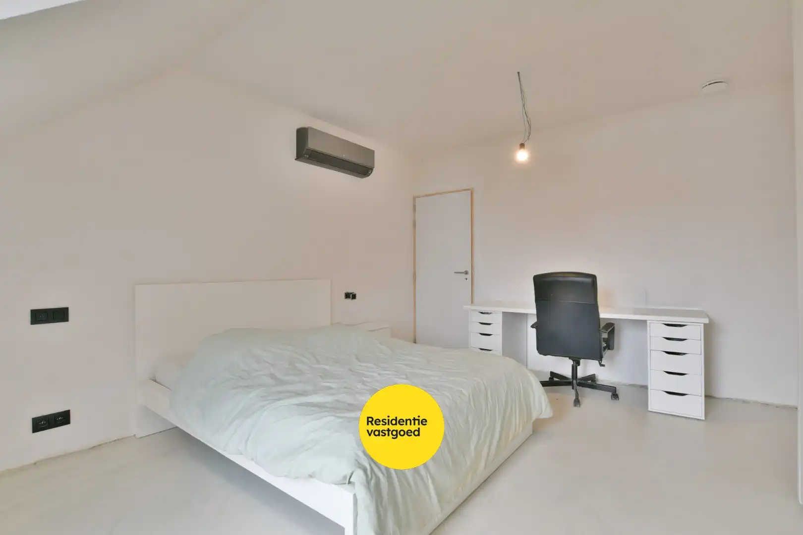 Exclusieve koppelvilla van 348 m² met 6 slaapkamers in rustige woonwijk foto 10