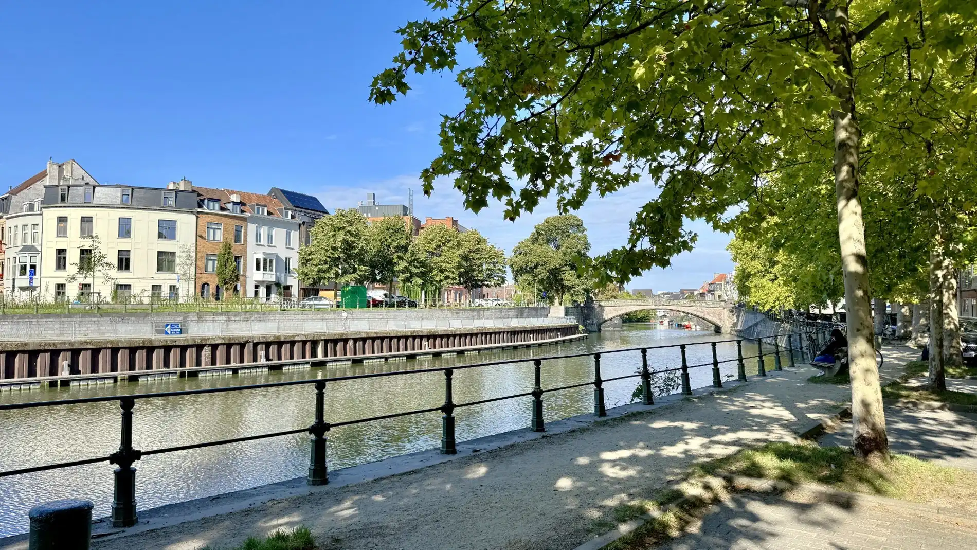 Kantoorruimte met zicht op de Leie te huur in Gent foto 11