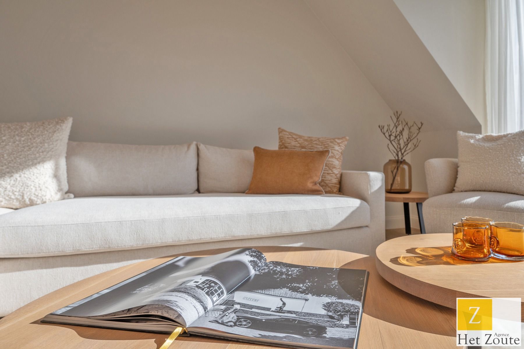 Nieuwbouw penthouse met terras - zicht op approach en zee foto 3