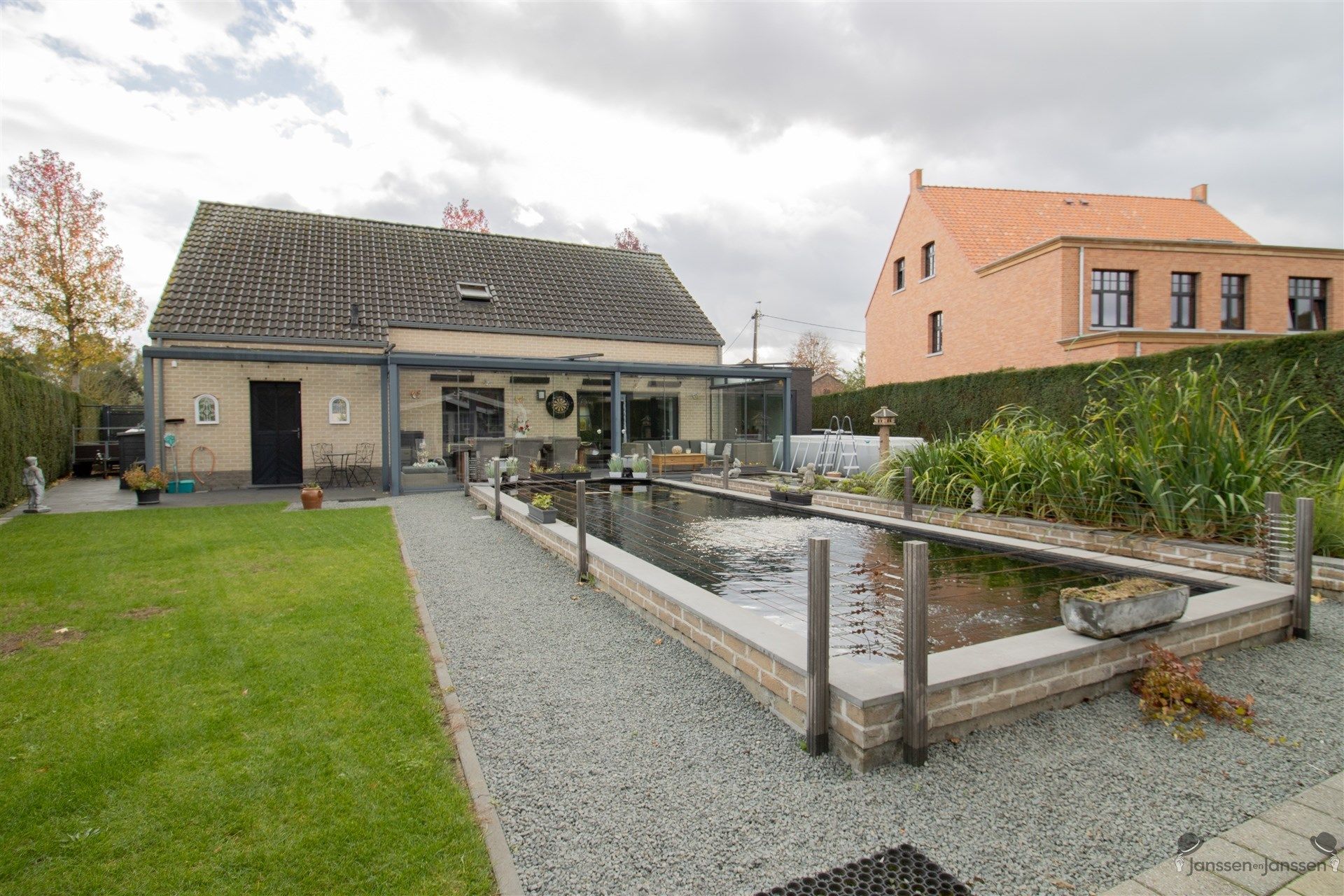 Ruime energiezuinige en instapklare woning met 3 à 4 slaapkamers. foto 20