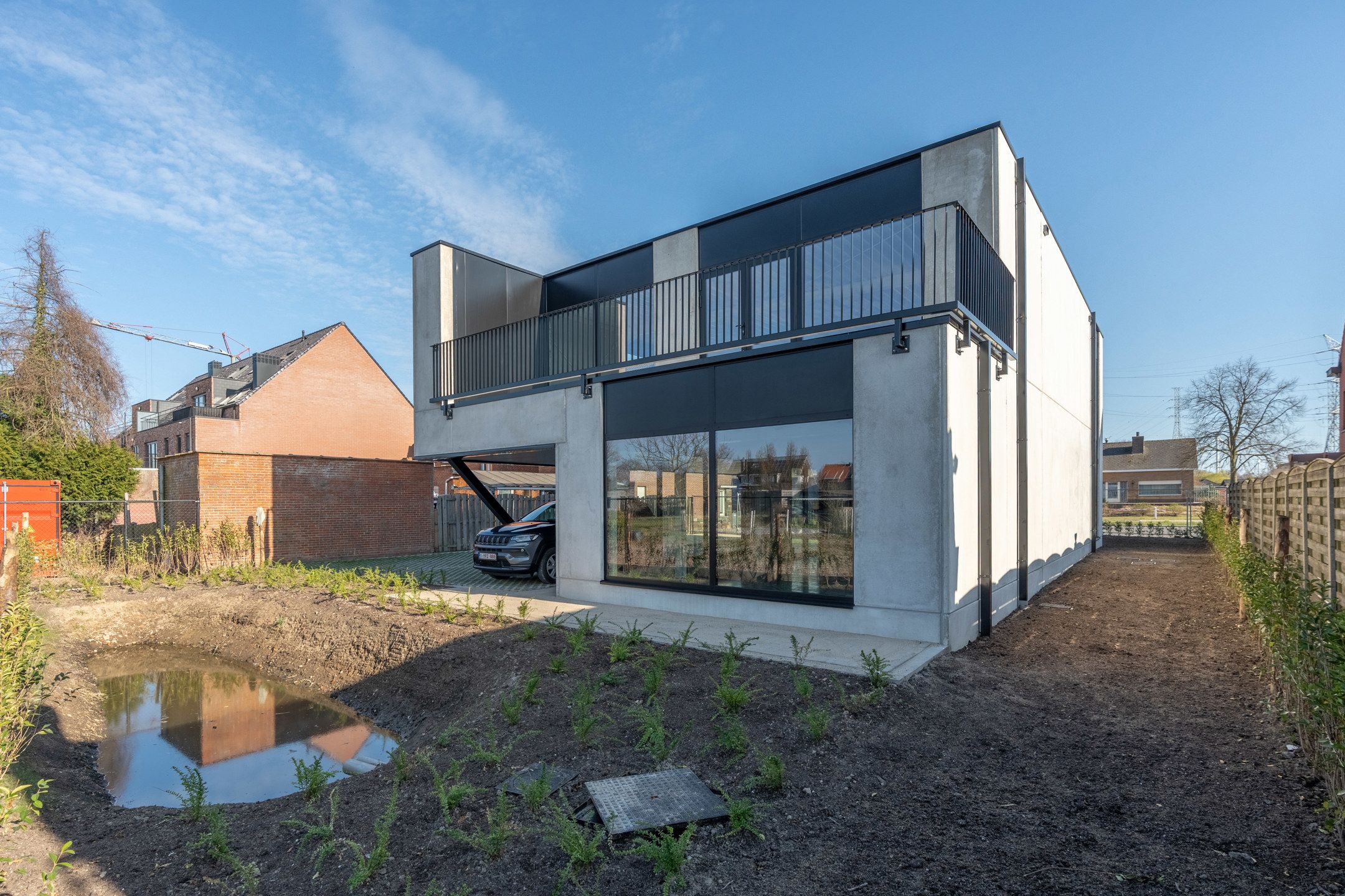 Nieuw handelspand van 245 m² met 5 pp op perceel van 605 m² foto 7