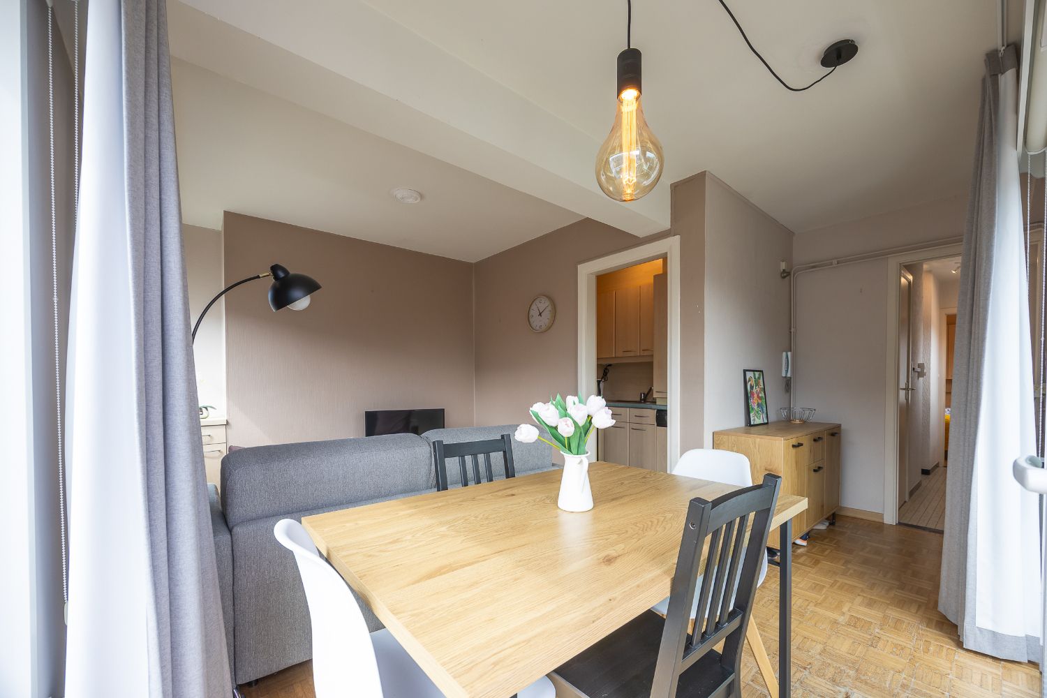 Instapklaar 1-slaapkamerappartement op topligging in Middelkerke foto 4