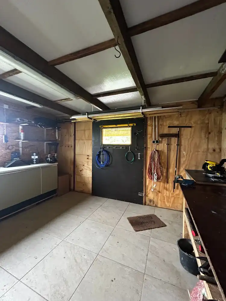 Instapklare gerenoveerde woning op 11a 75ca met prachtige, zuidgerichte tuin aan natuurgebied De Maten in Genk. foto 43