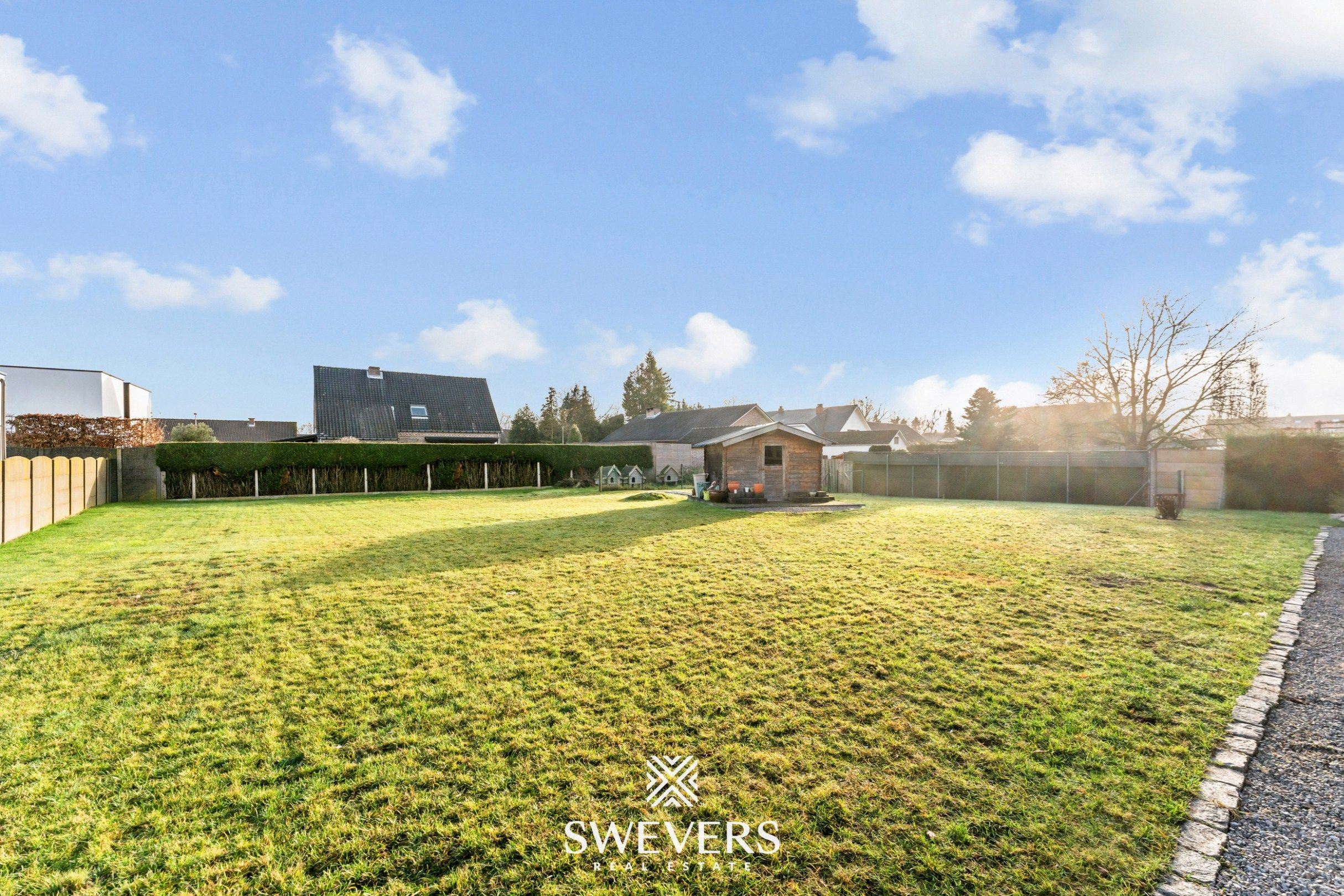 Ruime open bebouwing met 4 slaapkamers en zonnige tuin in Houthalen foto 34