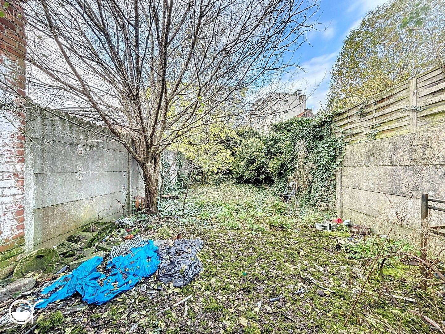 Te renoveren woning gelegen vlakbij de Ledeganck. foto 2